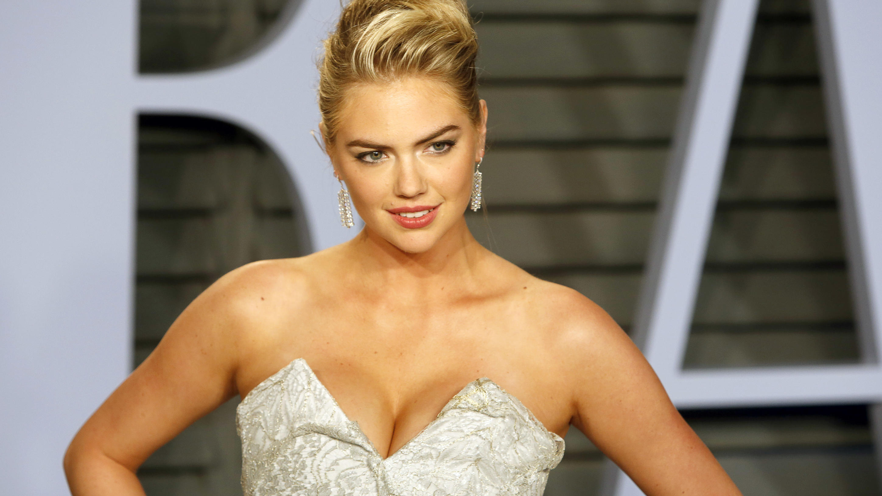 Kate Upton, Hottest woman, Stunning beauty, World renowned, 2900x1630 HD Desktop