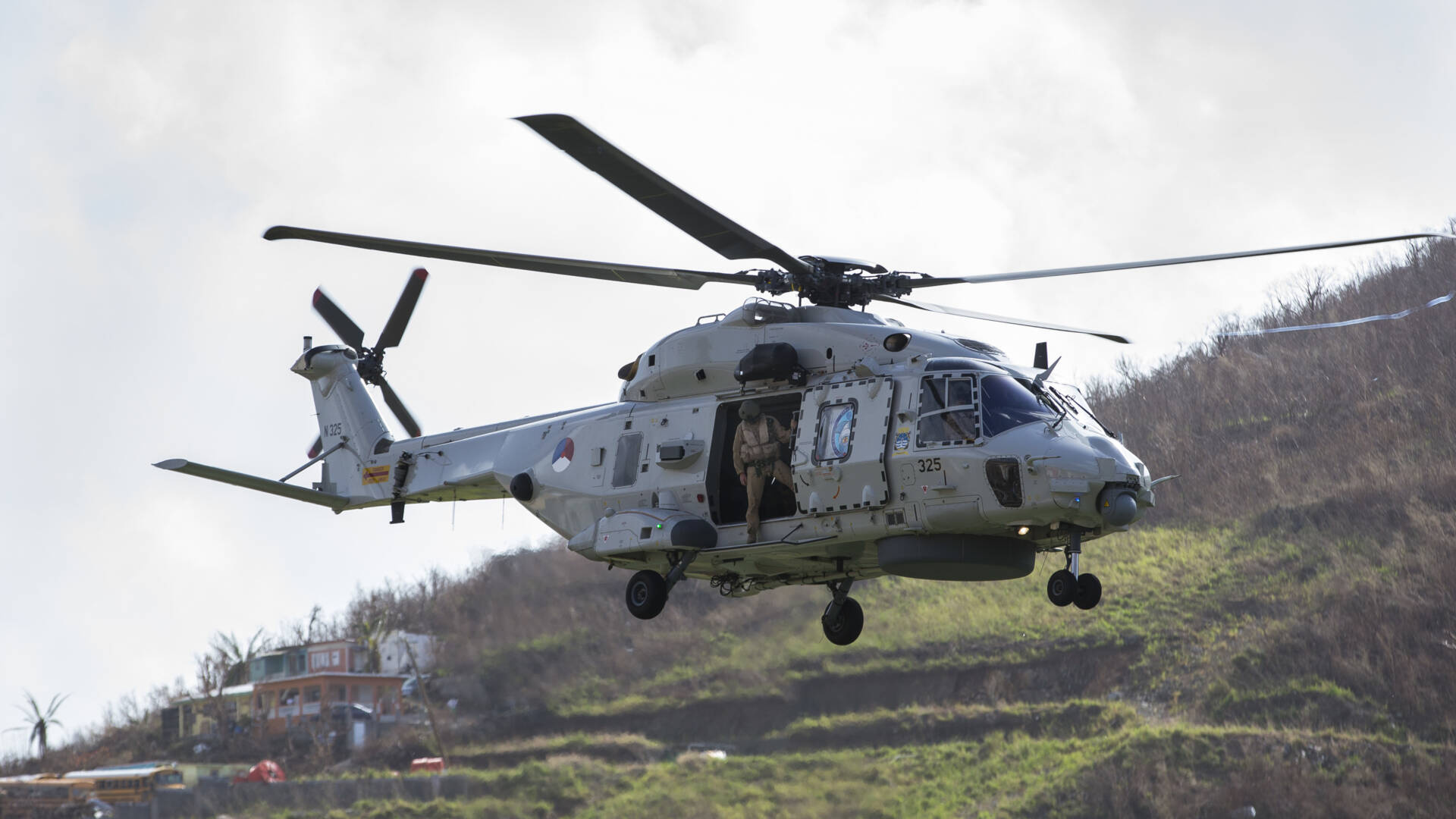Fatal helicopter crash, exceptional circumstances, Aruba, bocht nemen, 1920x1080 Full HD Desktop