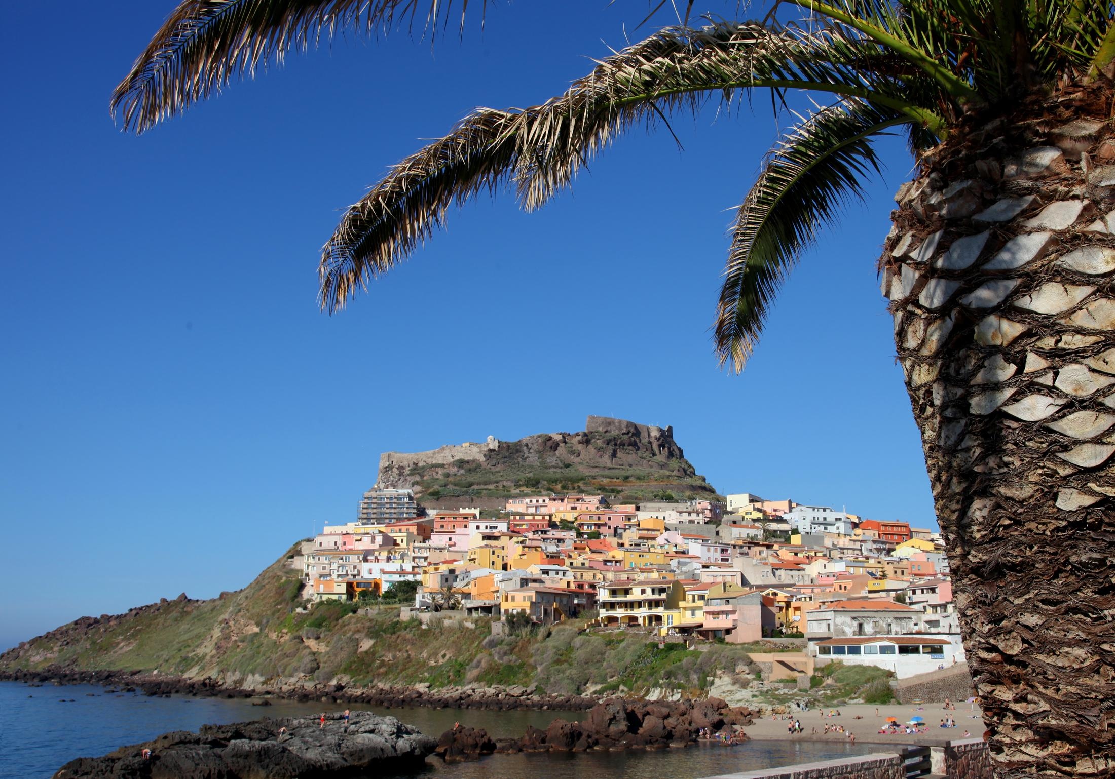 Castelsardo, Reviews and photos, Medieval town, Charming atmosphere, 2200x1540 HD Desktop