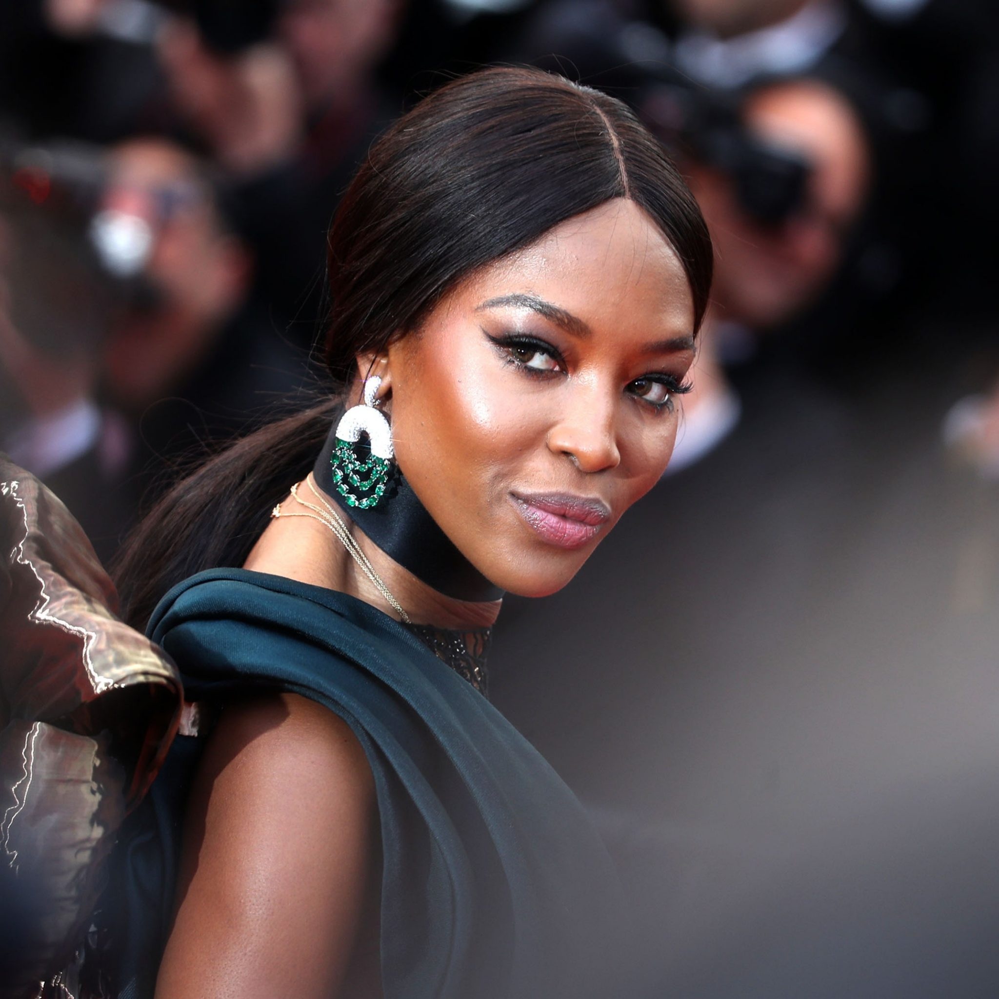 Naomi Campbell, Daughter's Vogue debut, 2050x2050 HD Phone