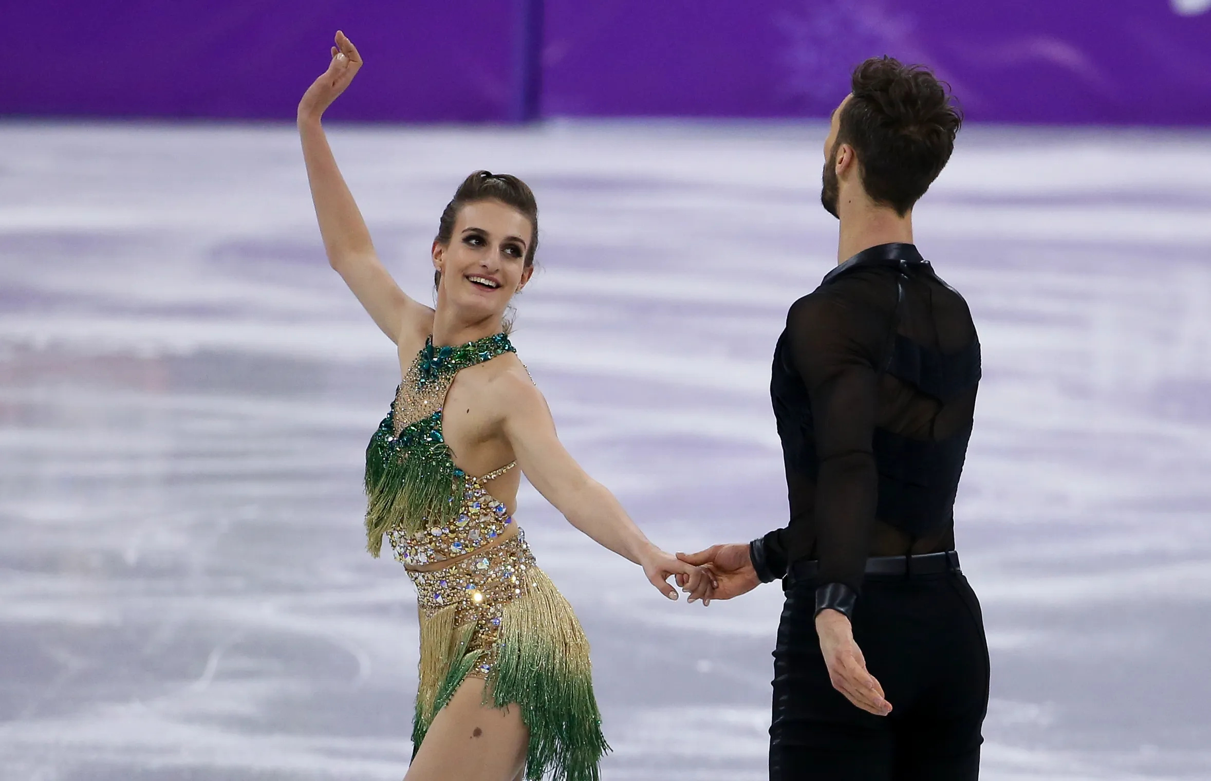 Gabriella Papadakis, Ice Dancing Wallpaper, 2360x1520 HD Desktop