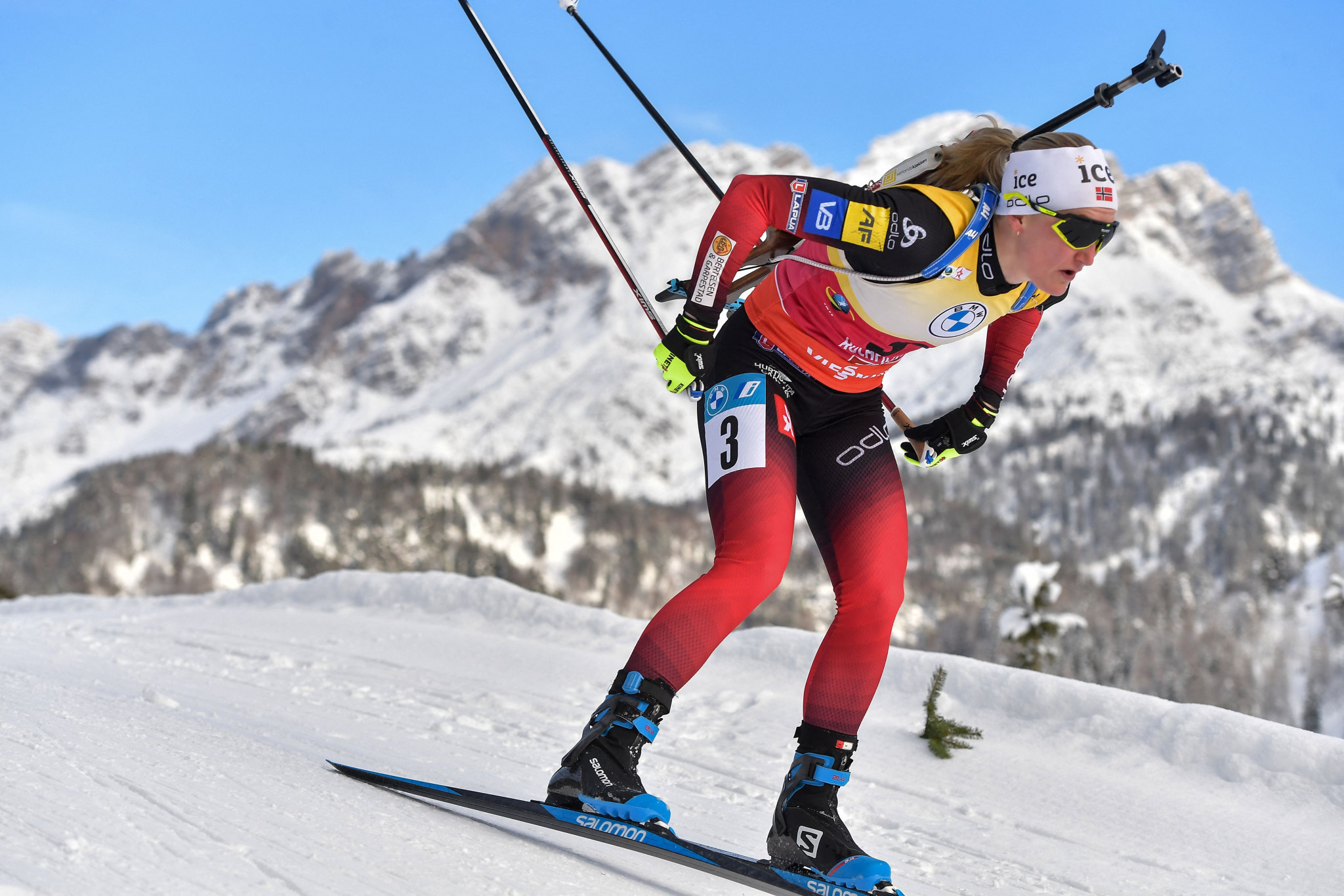 Marte Olsbu Roiseland, Biathlon world cup win, 2050x1370 HD Desktop