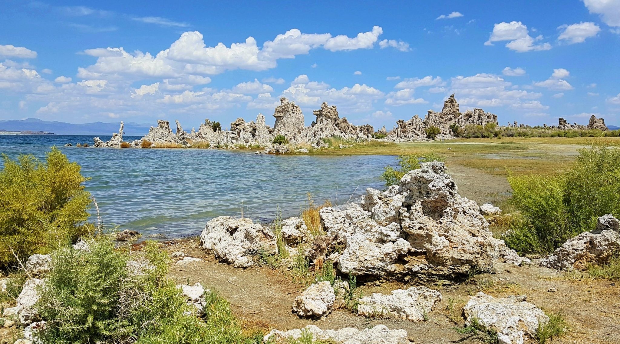 Mono Lake, Swimming, California, Sightseeing, 2050x1140 HD Desktop