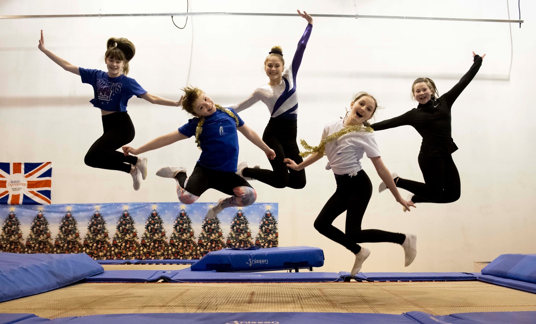 Sparta trampoline club, Home training, Scio, 2050x1250 HD Desktop