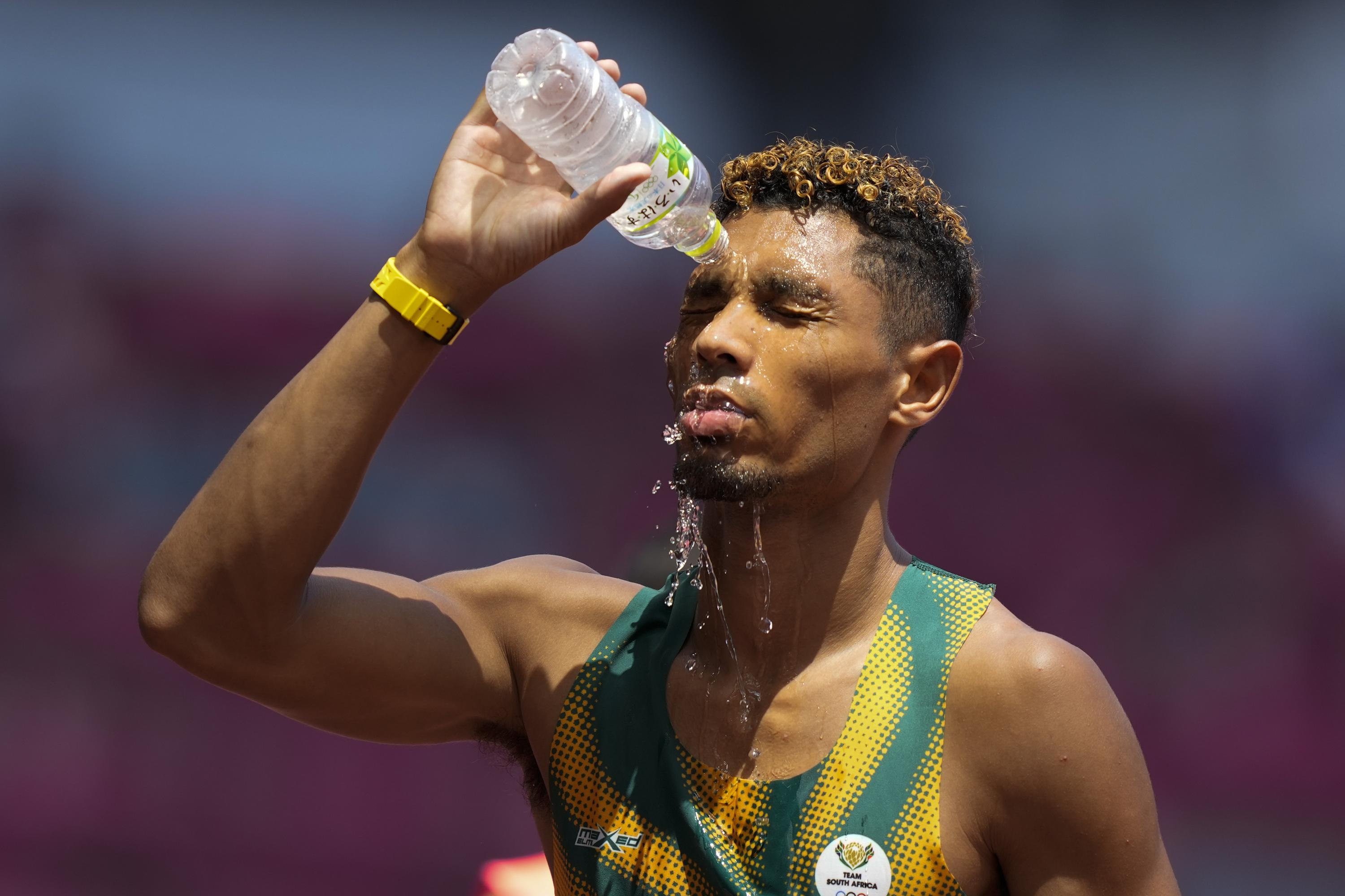 Wayde van Niekerk, Back in lane 8, 3000x2000 HD Desktop