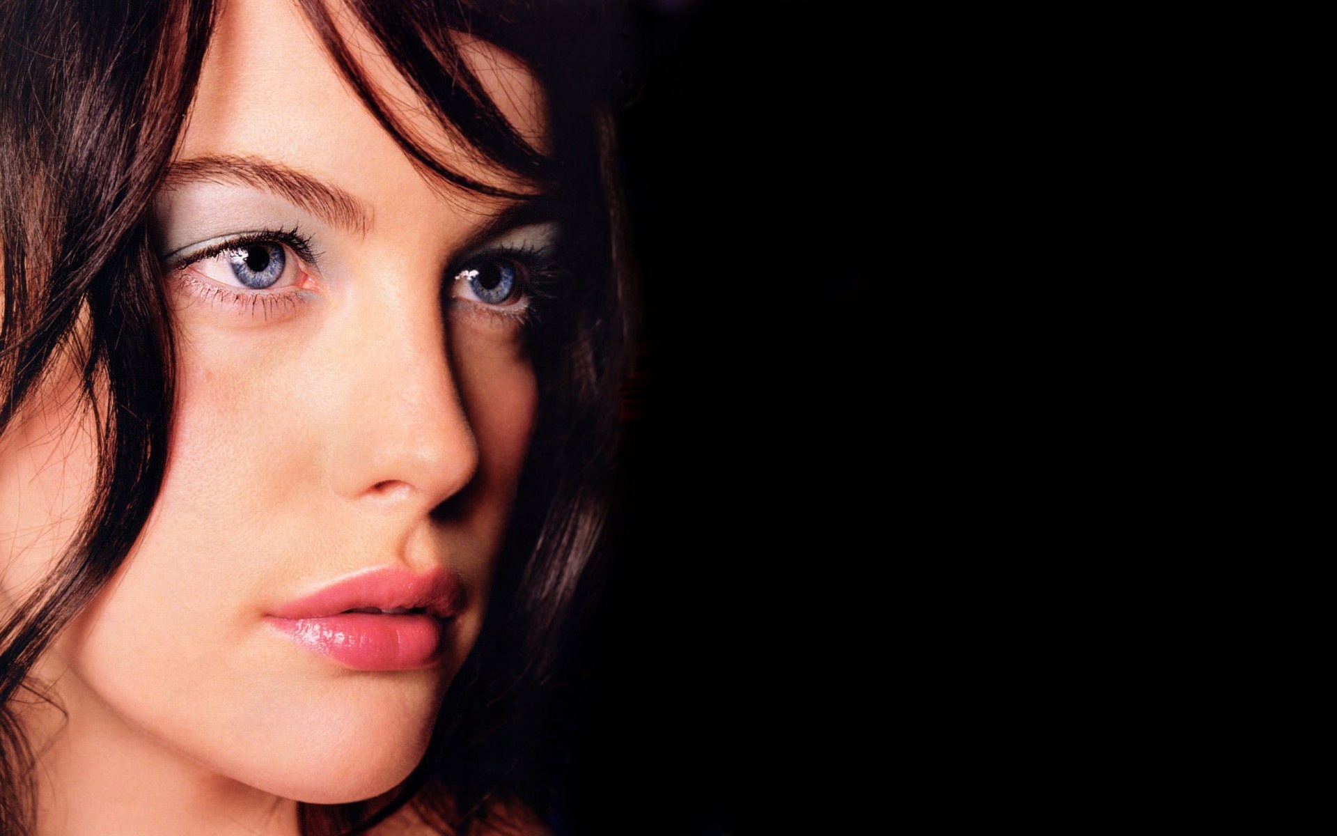 Liv Tyler, Wallpaper collection, Striking beauty, Talented actress, 1920x1200 HD Desktop