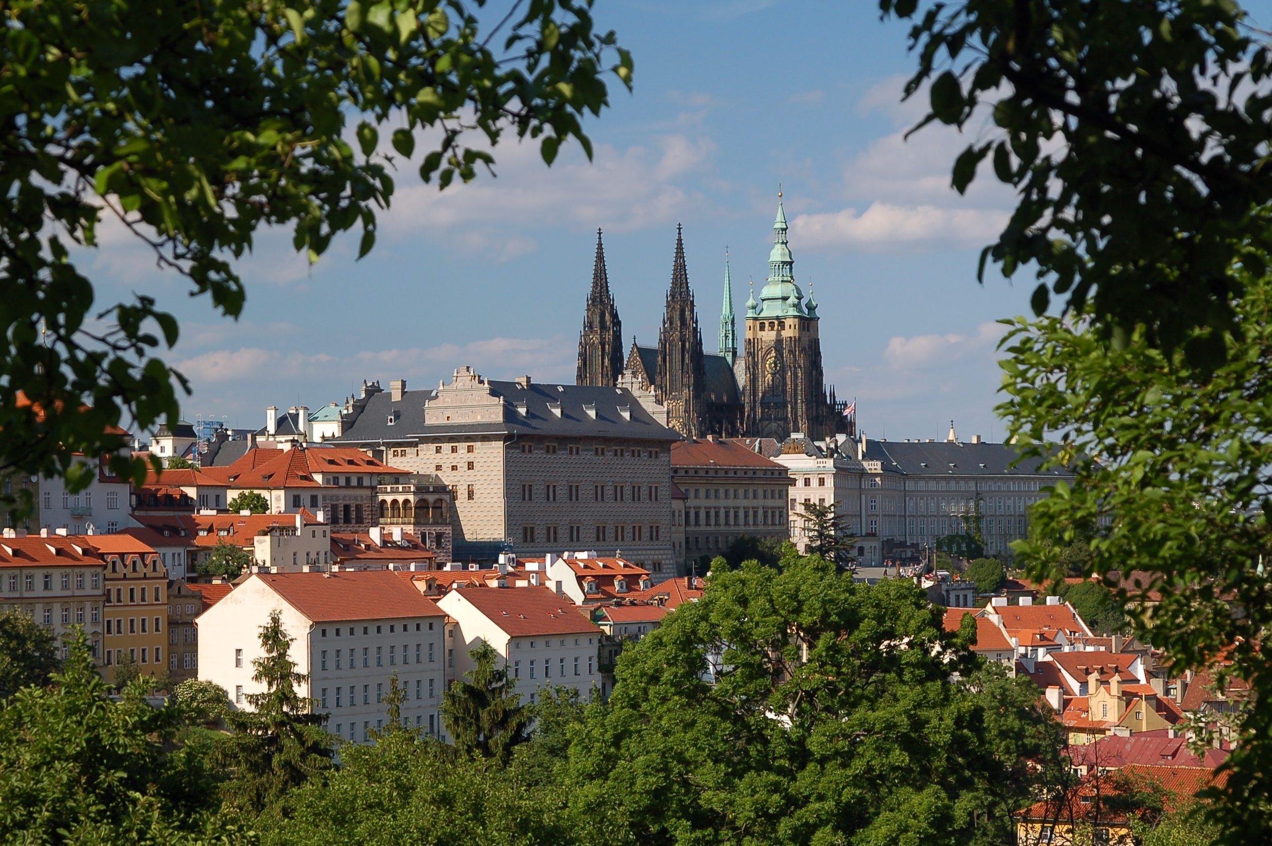 Prague Castle, Architectural details, Wide open skies, Towering structure, 2520x1680 HD Desktop