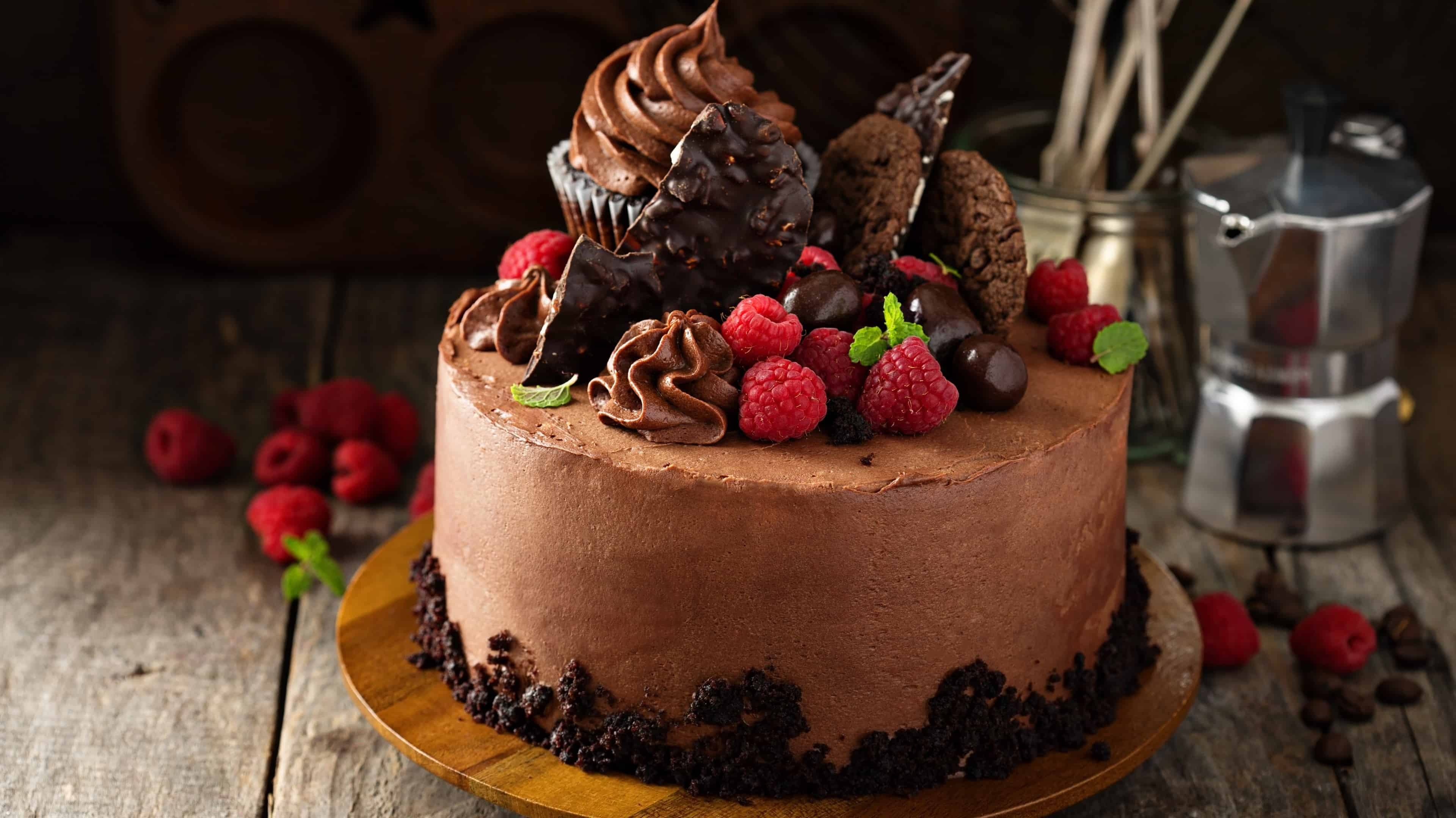 Chocolate raspberry cake, Ultra HD 4K wallpaper, Irresistible cocoa, Bursting with flavor, 3840x2160 4K Desktop