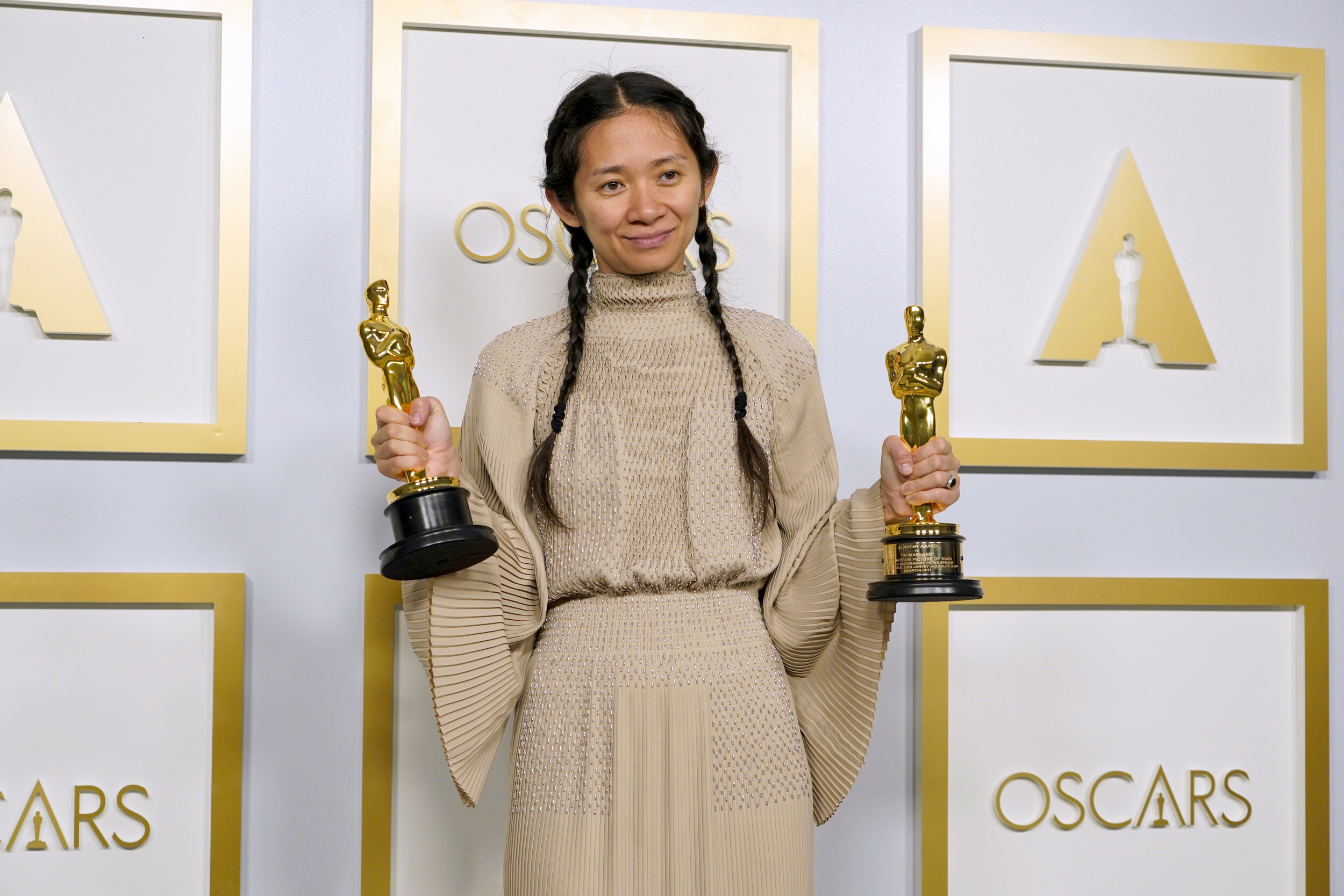 Chloe Zhao, Oscars winners, China censorship, Nomadland and Chloe Zhao, 2500x1670 HD Desktop