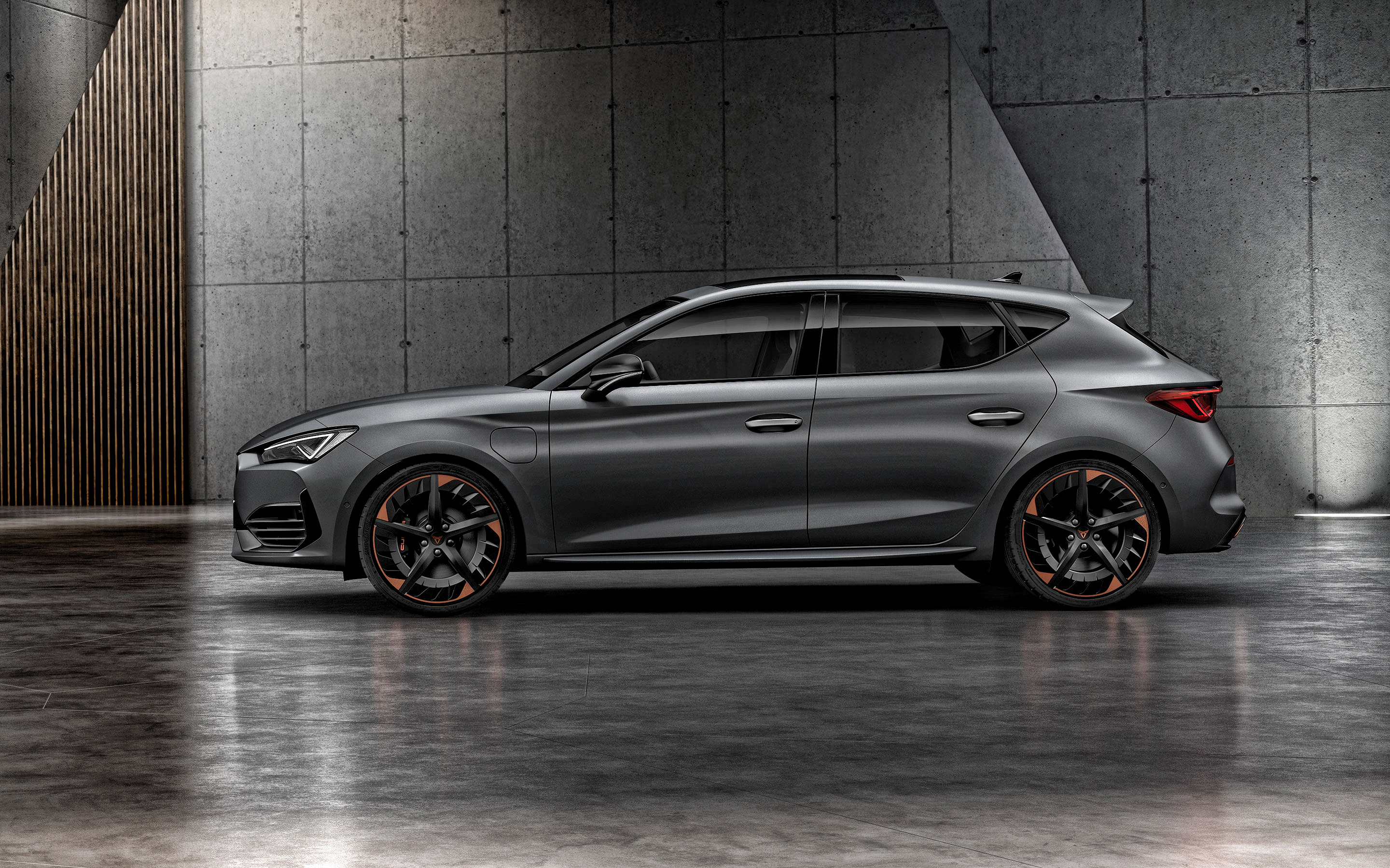 Seat Leon Cupra 2020, Side view exterior, Gray hatchback, Spanish engineering, 2880x1800 HD Desktop