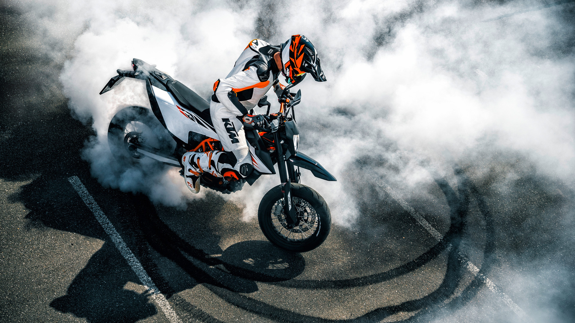 KTM 690 Enduro, Stunts Wallpaper, 1920x1080 Full HD Desktop