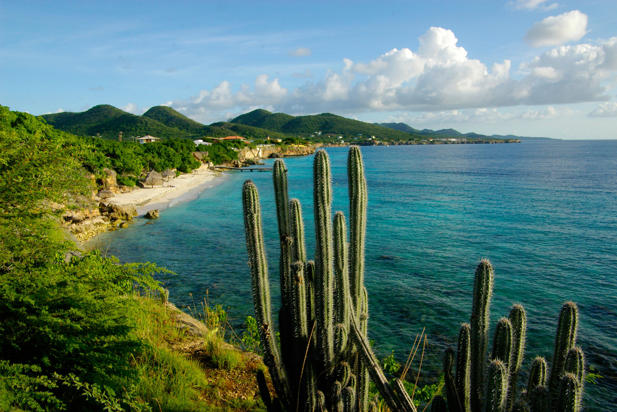 Country of Curacao, A guide to Curaao, Caribbean island, Candy-colored houses, 2050x1370 HD Desktop