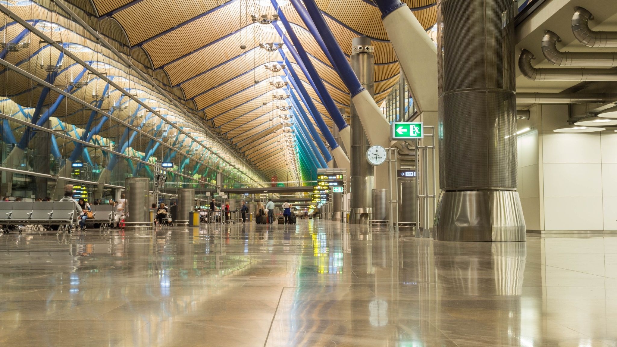 Adolfo Suarez Madrid-Barajas Airport, Barajas Airport at night, Madrid, 2050x1160 HD Desktop