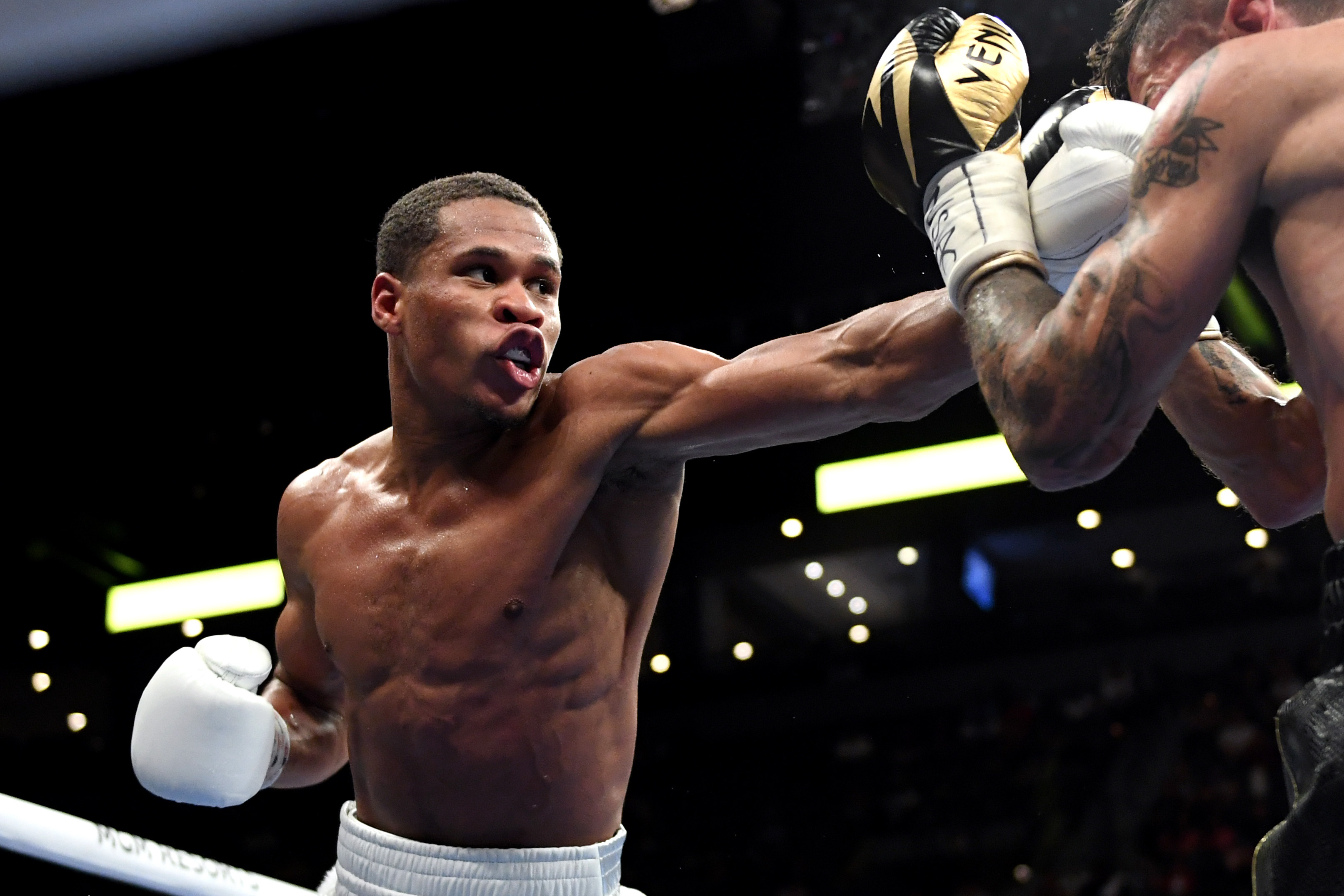 Devin Haney, Boxing pioneer, Title challenge, 3230x2160 HD Desktop