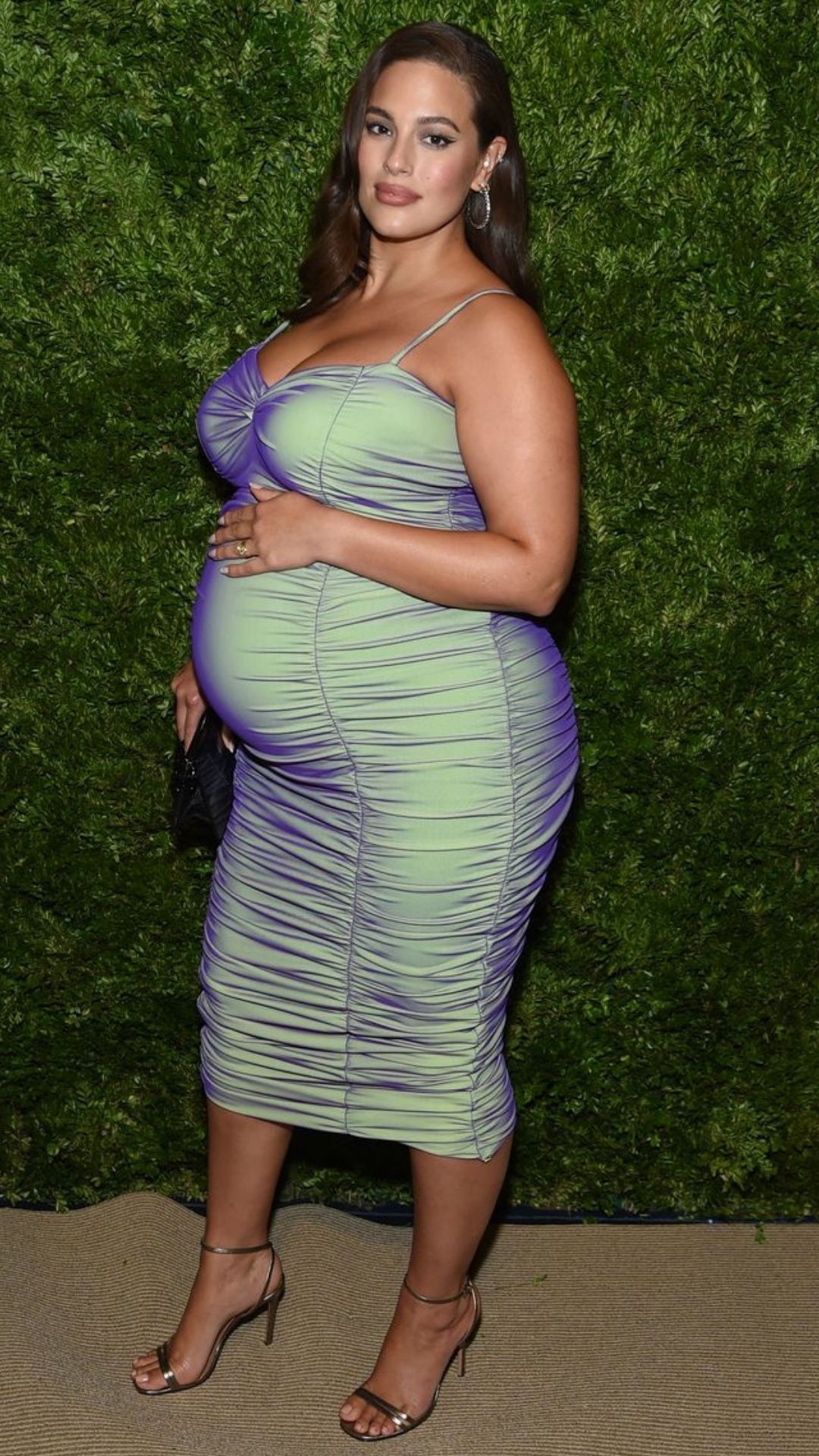 Pregnancy, Feeling better, Harper's Bazaar Arabia, Ashley Graham, 1080x1920 Full HD Phone