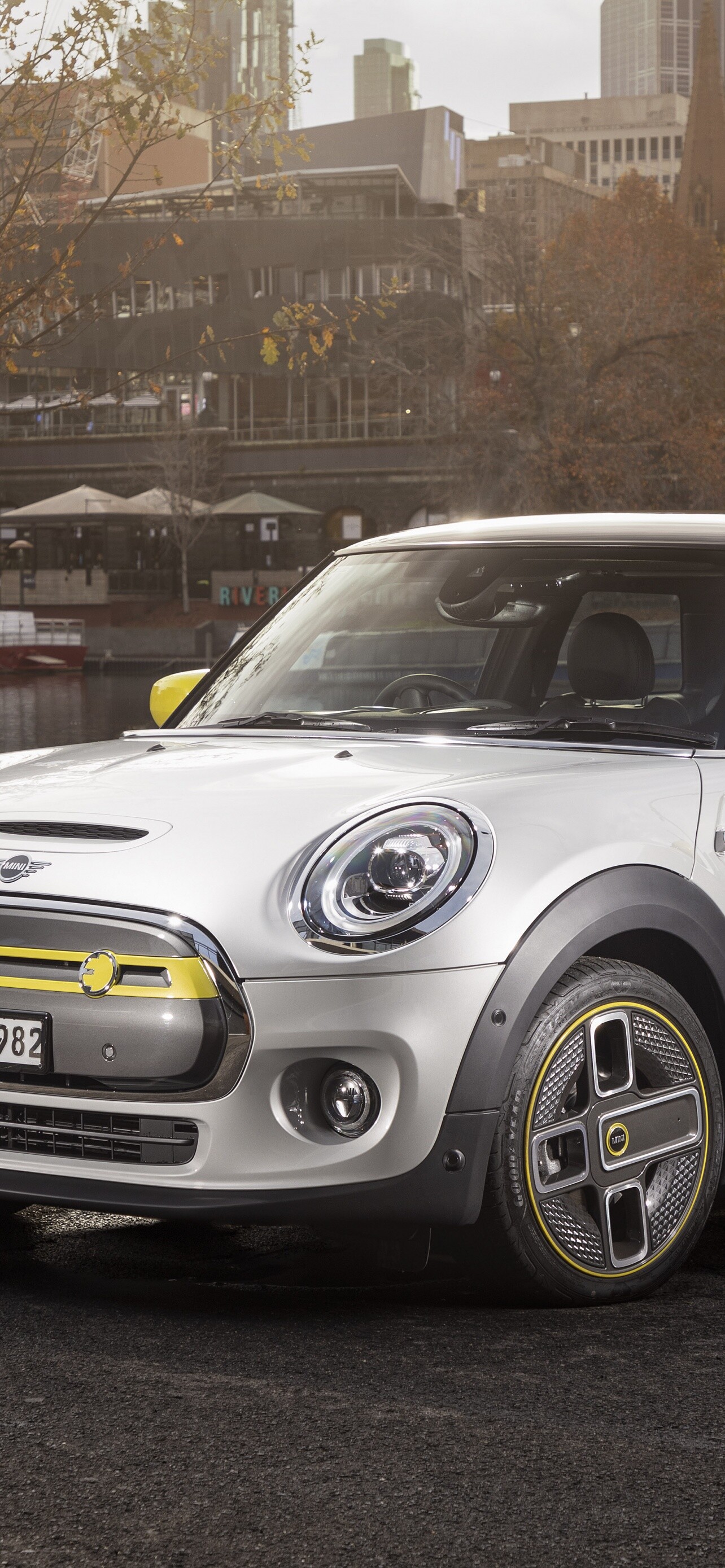 MINI Cooper SE, MINI Cooper Wallpaper, 1290x2780 HD Phone