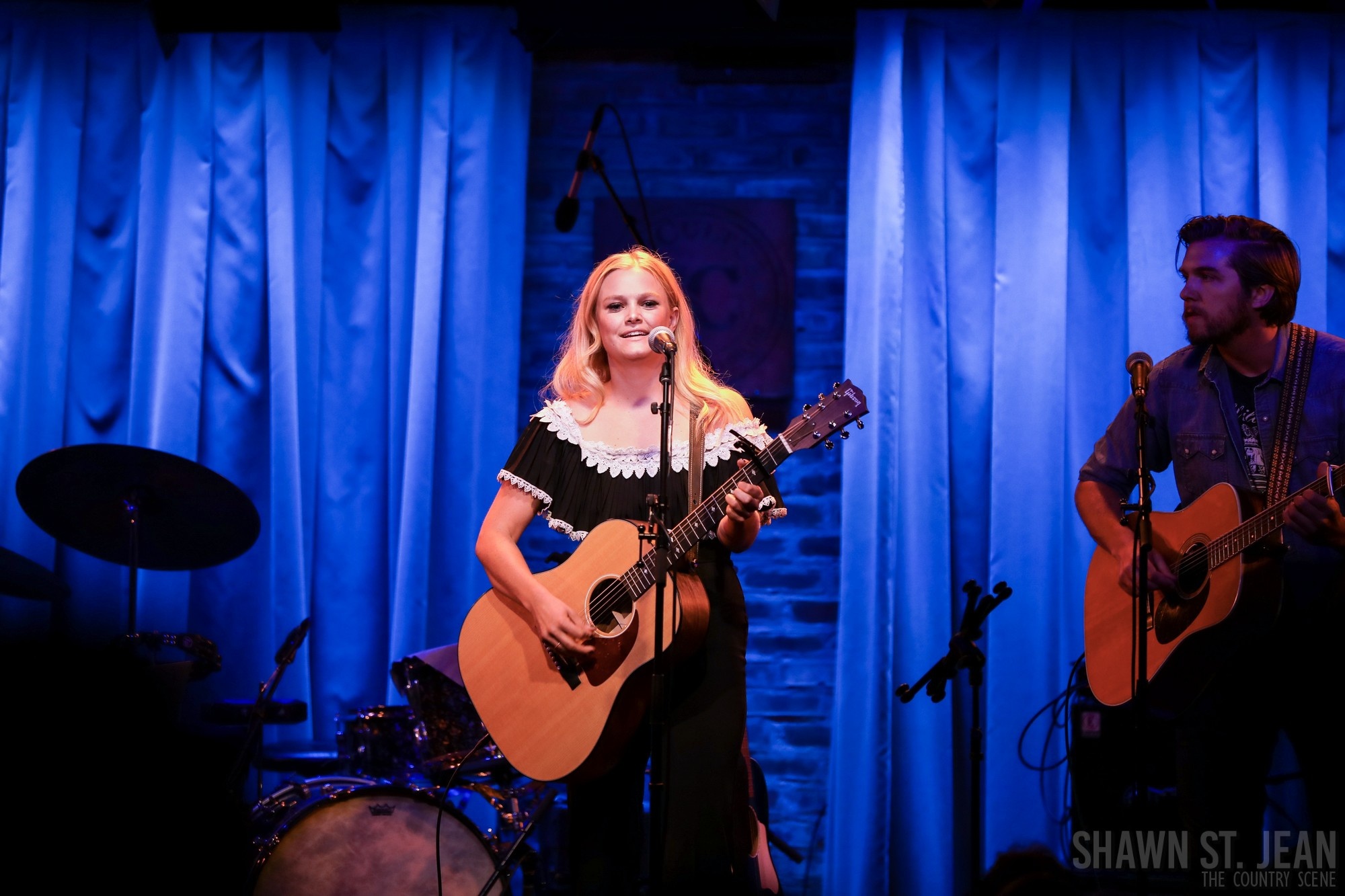 Hailey Whitters, Country music star, The Country Scene archives, Music industry, 2000x1340 HD Desktop