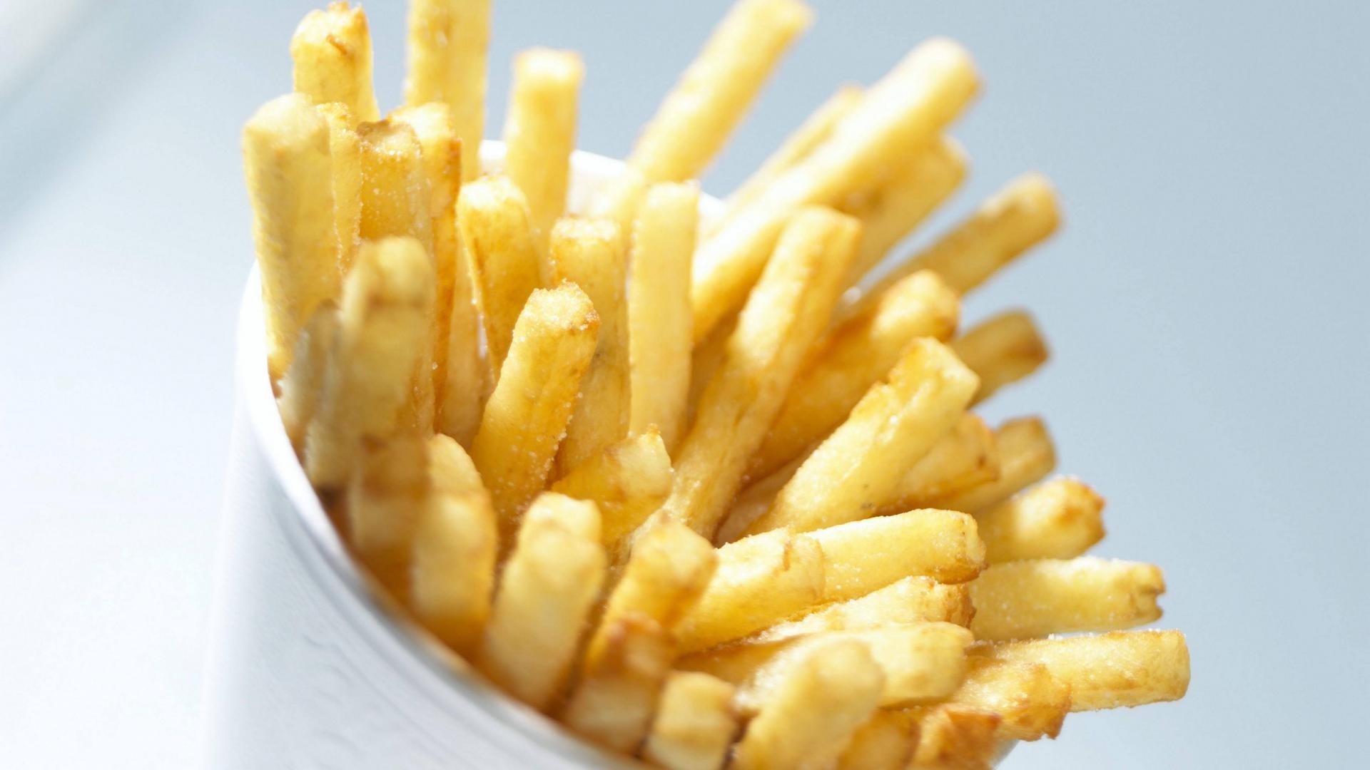 French fries wallpaper, Foodie's delight, Crispy temptation, Perfect side dish, 1920x1080 Full HD Desktop