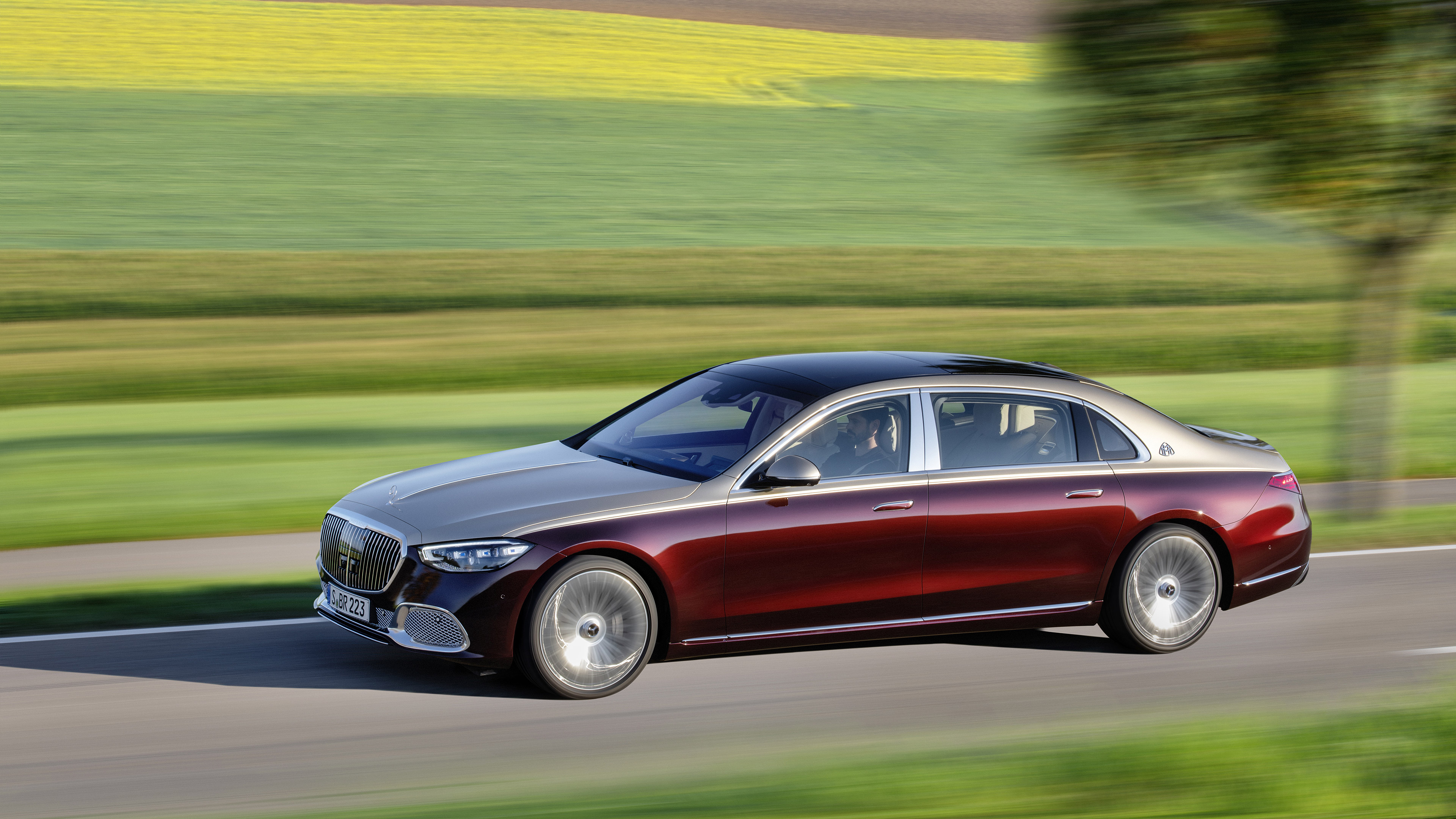 Mercedes Maybach S580, Luxurious refinement, Cutting-edge innovation, Exquisite craftsmanship, 3840x2160 4K Desktop