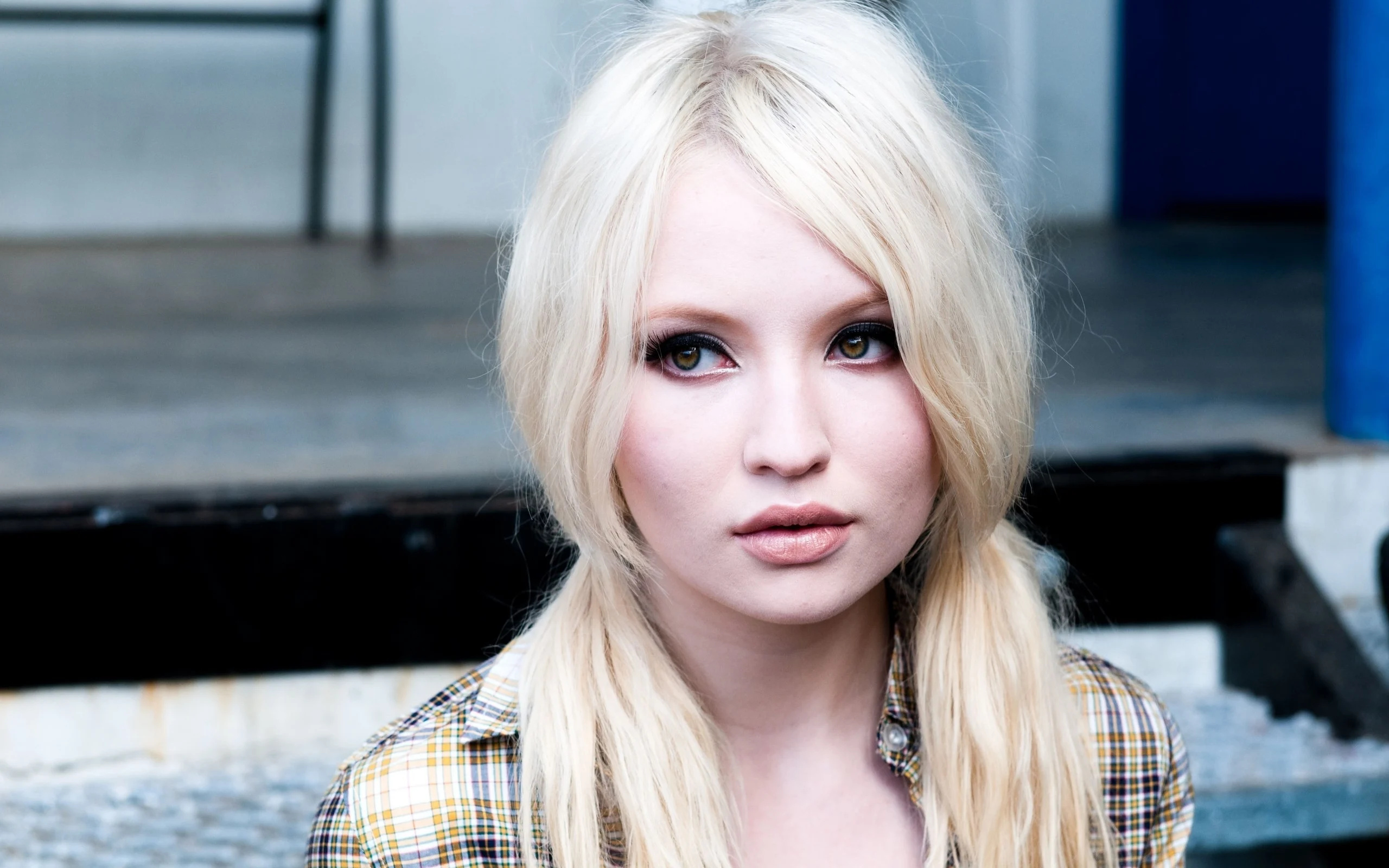 Emily Browning wallpaper, Chic design, Elegant style, Celeb photoshoot, 2560x1600 HD Desktop