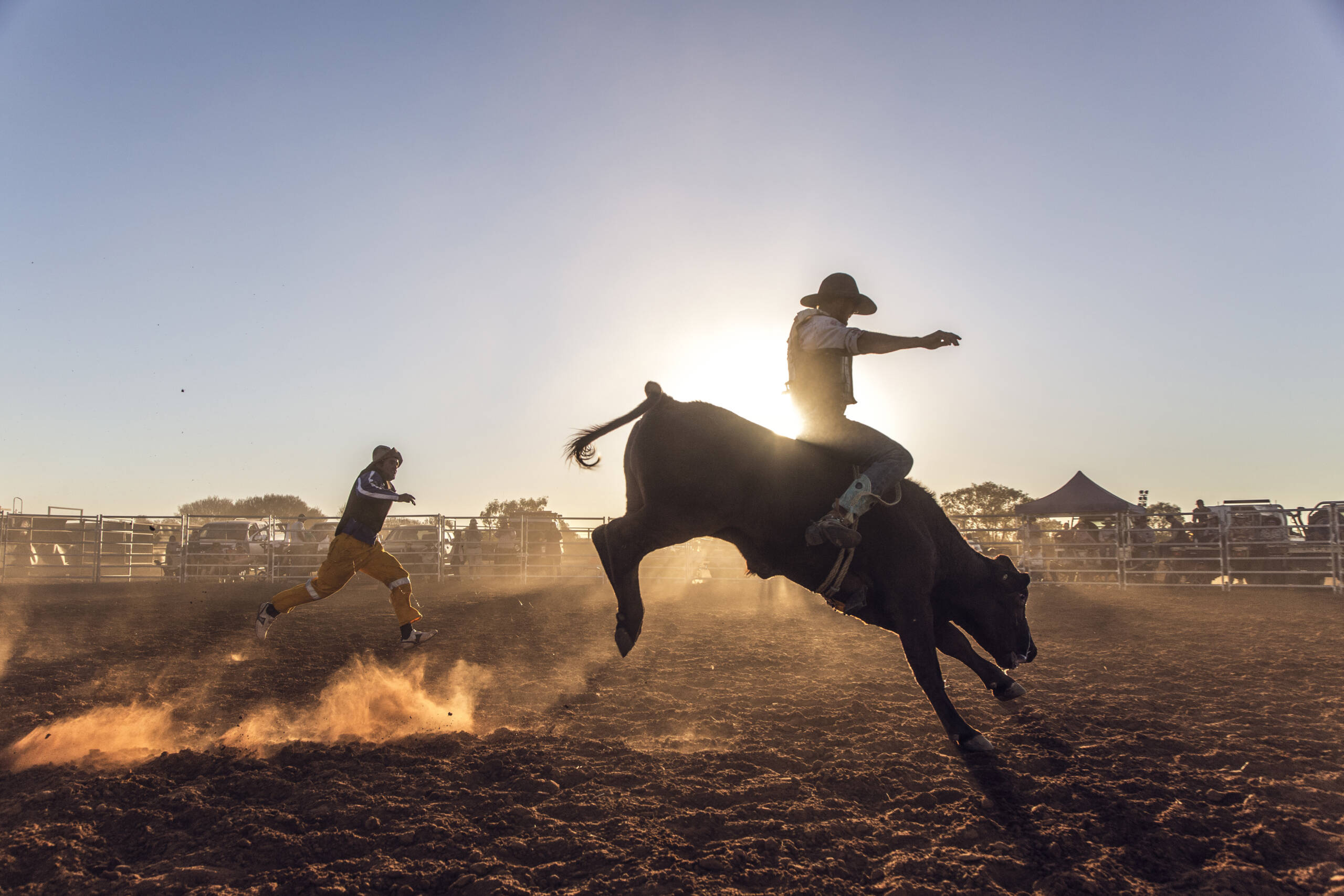 Rodeo excitement, Dallas Fort Worth, Roundup fun, Local rodeo events, 2560x1710 HD Desktop