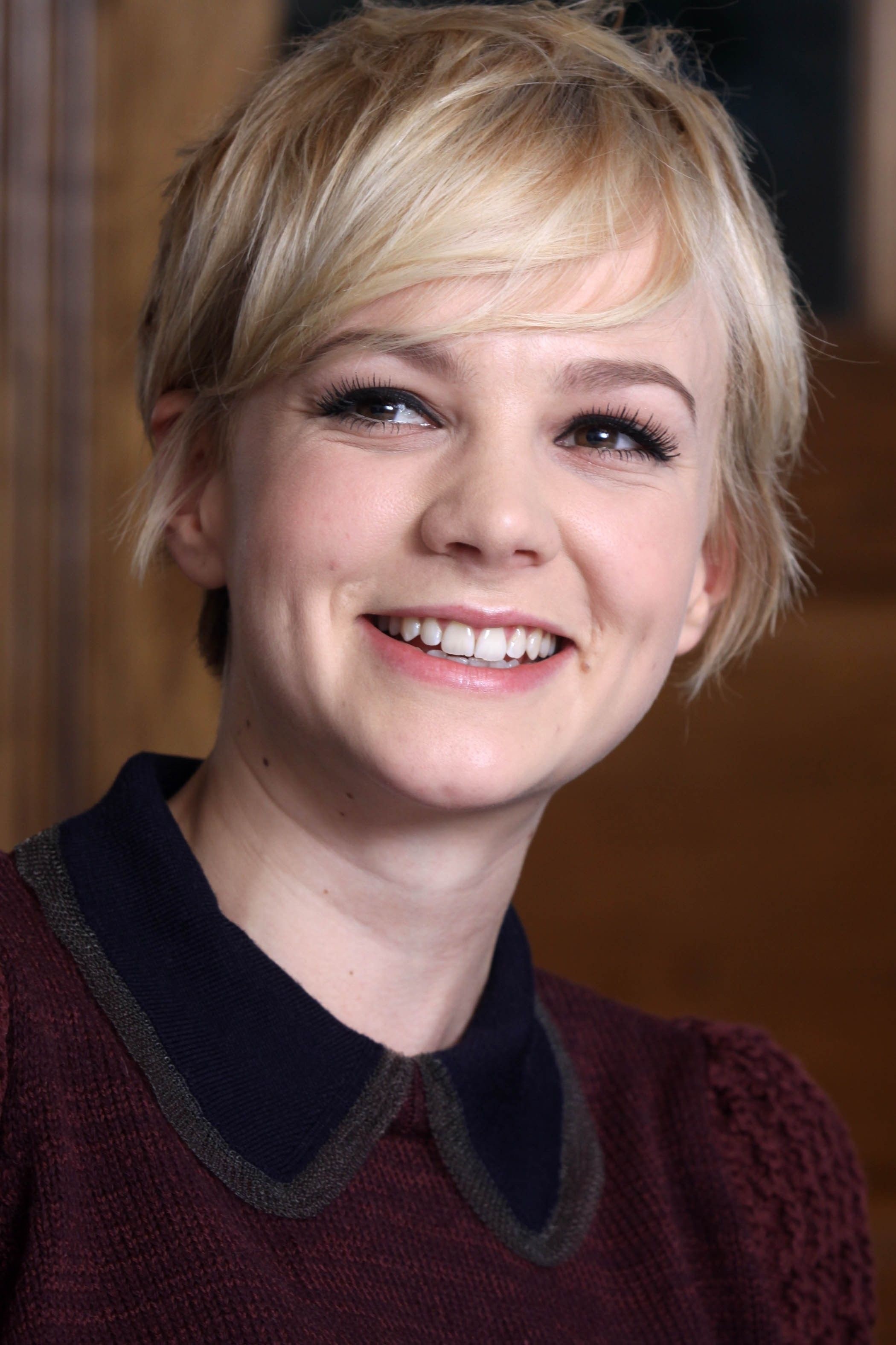 Carey Mulligan, Photo, Wallpaper, Great hair, 2100x3150 HD Phone