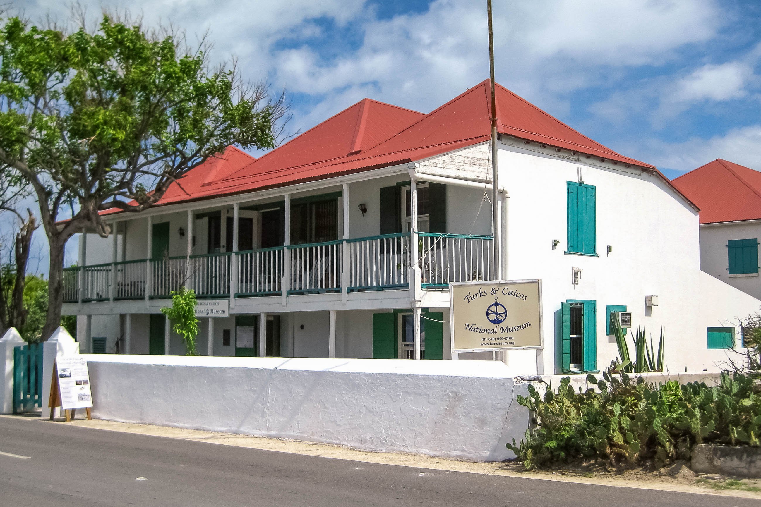 Cockburn Town, National museum, Turks and Caicos, Franks travelbox, 2600x1740 HD Desktop