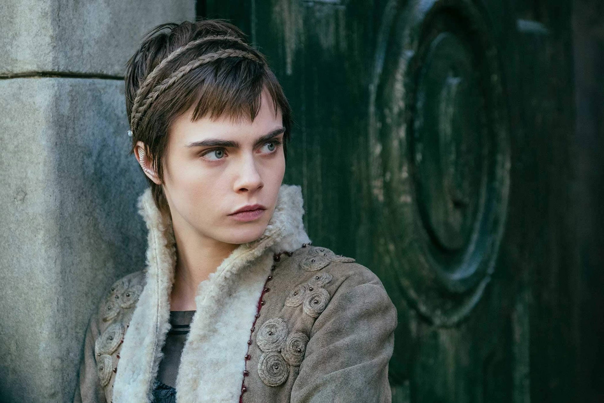 Carnival Row TV series, Sprawling fantasy, Immigrant storyline, Vanity Fair analysis, 2000x1340 HD Desktop