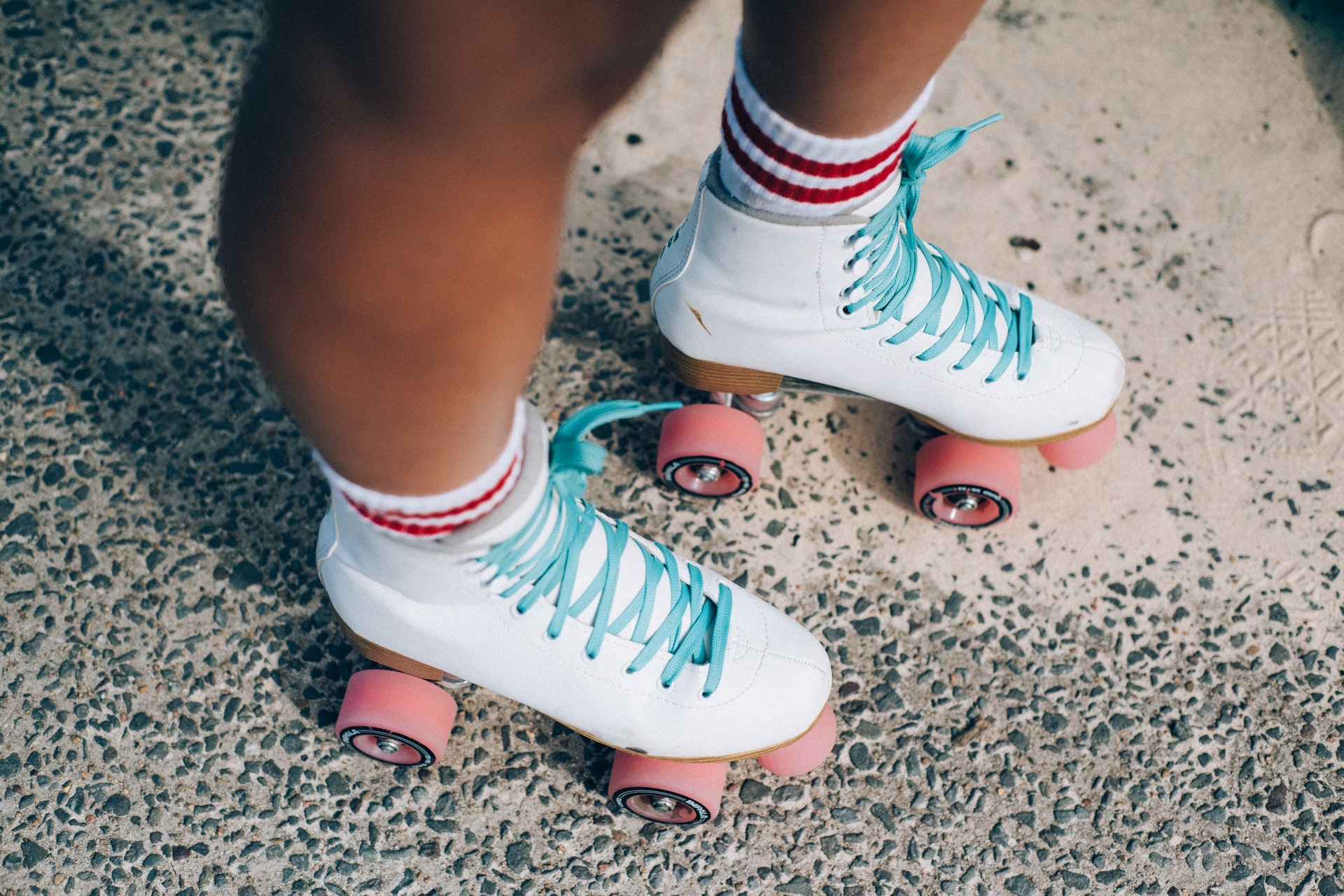 Rise of rollerskating in Canada, Skating community, Growing popularity, Active lifestyle, 1920x1290 HD Desktop