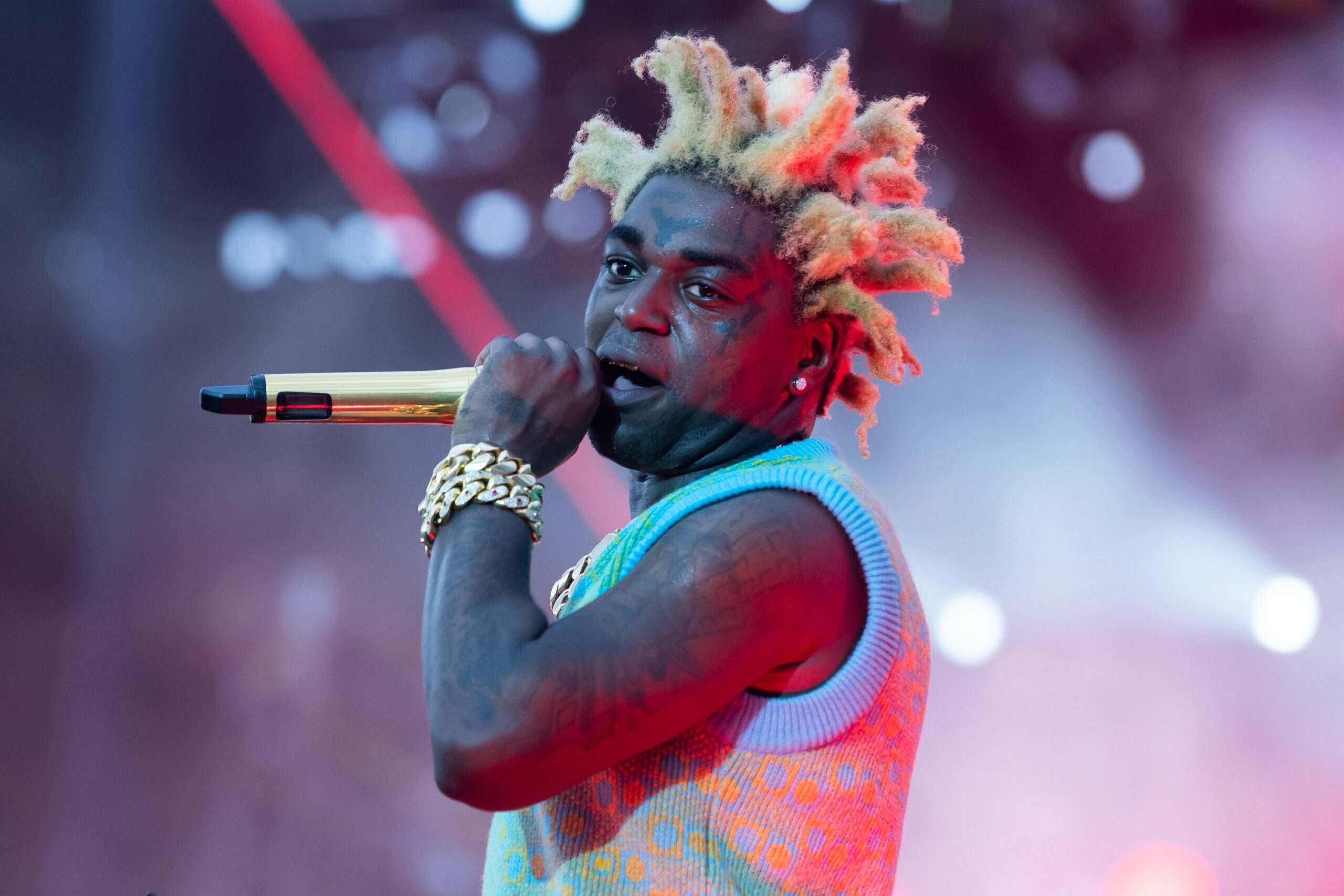 Kodak Black's popularity, Famous songs, Fan favorites, Chart-topping tracks, 2560x1710 HD Desktop