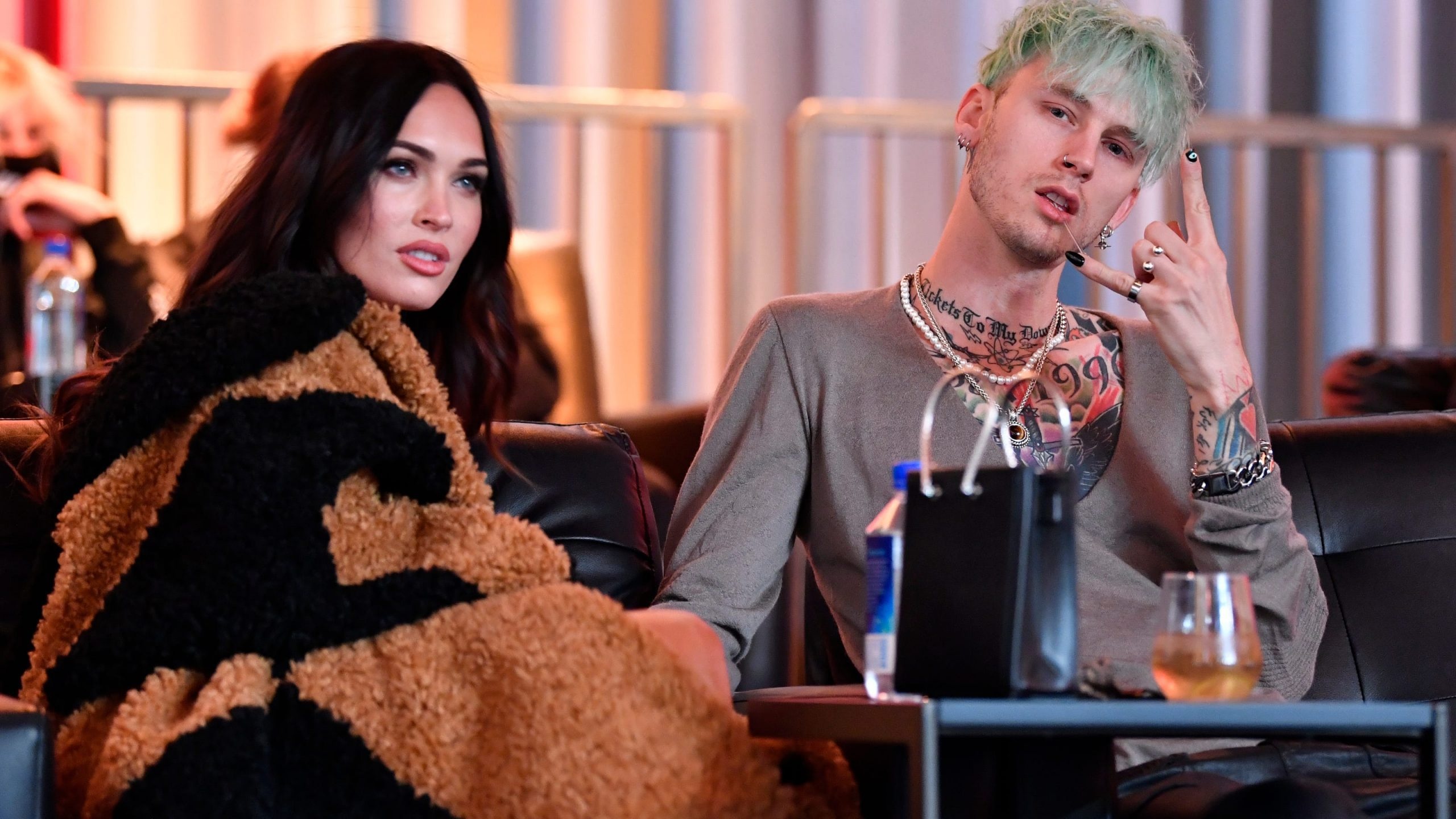 Megan Fox, Machine Gun Kelly, Couple, 2560x1440 HD Desktop