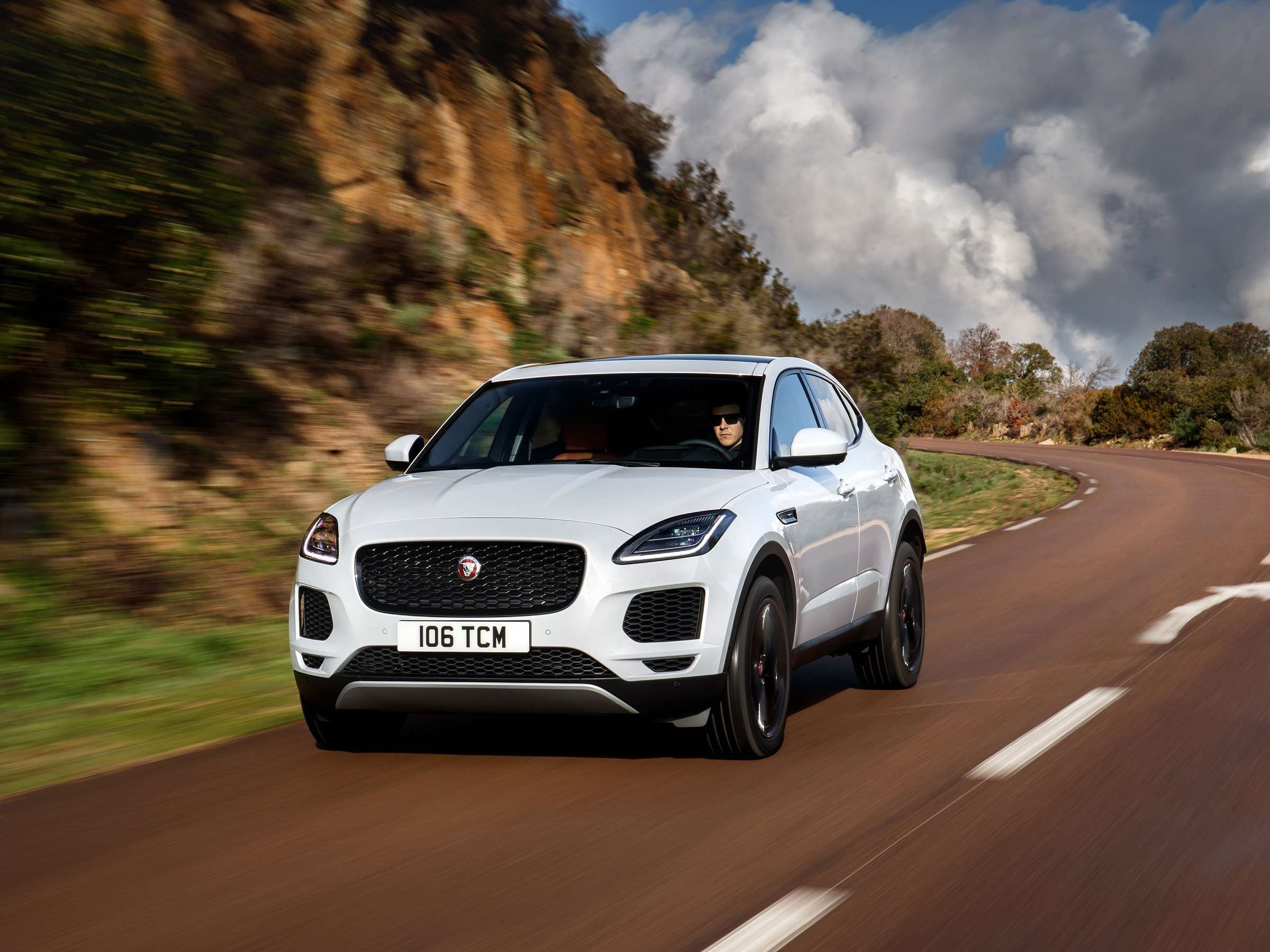 Jaguar E-PACE, Test review, British elegance, High-performance SUV, 2400x1800 HD Desktop