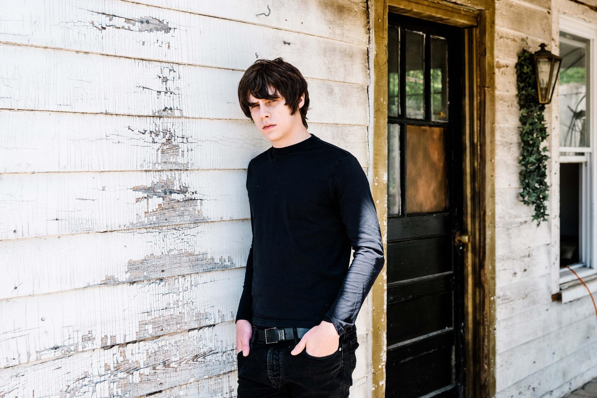 Jake Bugg, Good neighbor, Community involvement, Down-to-earth, 1920x1280 HD Desktop