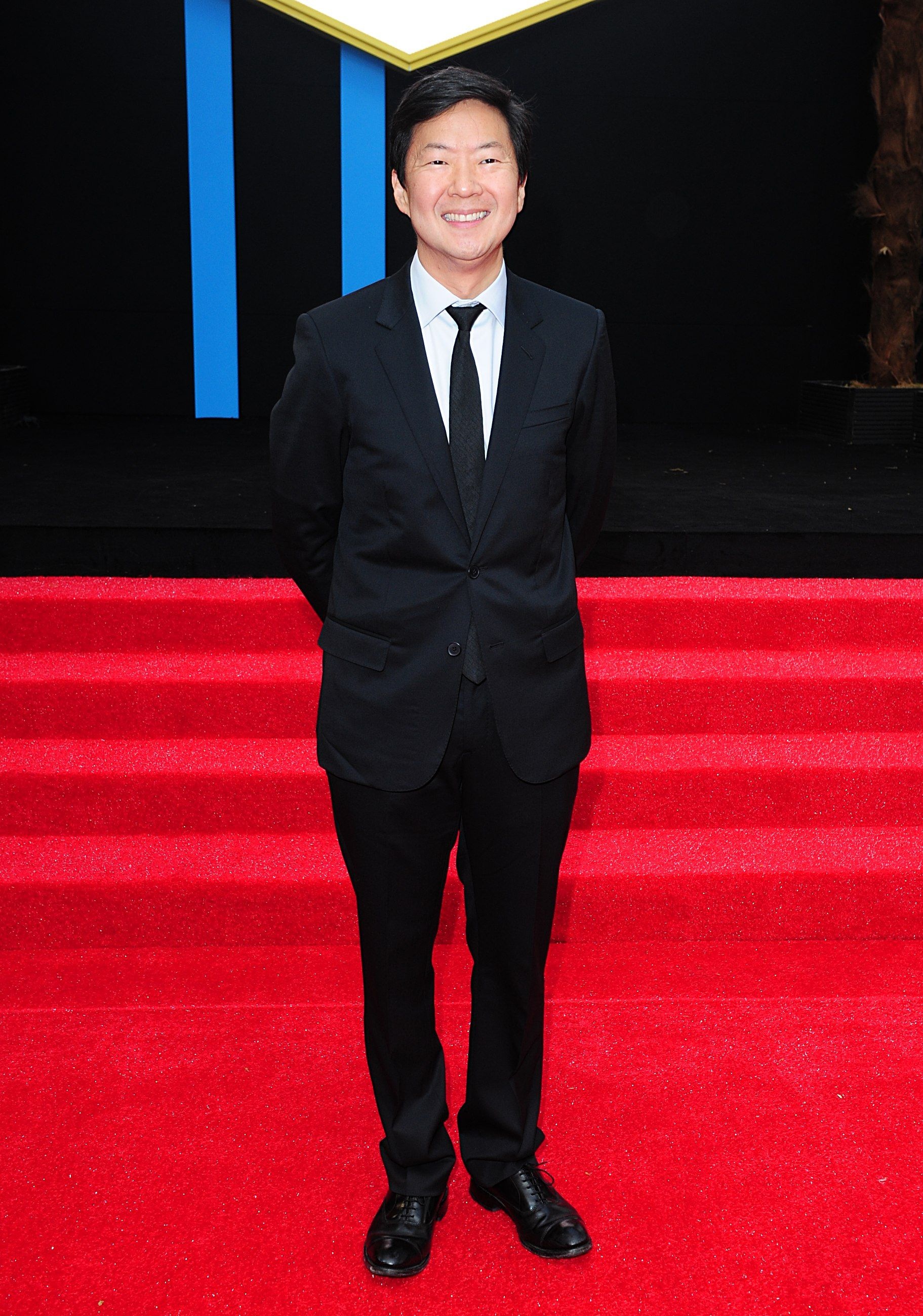 Ken Jeong, Community, NBC Pilot, 1830x2600 HD Phone