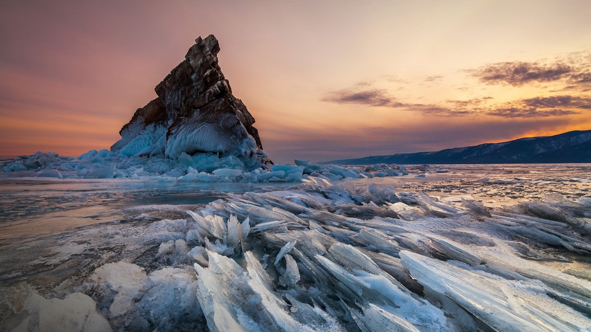 Turquoise ice, Lake Baikal, Mesmerizing beauty, Frozen wonderland, 1920x1080 Full HD Desktop