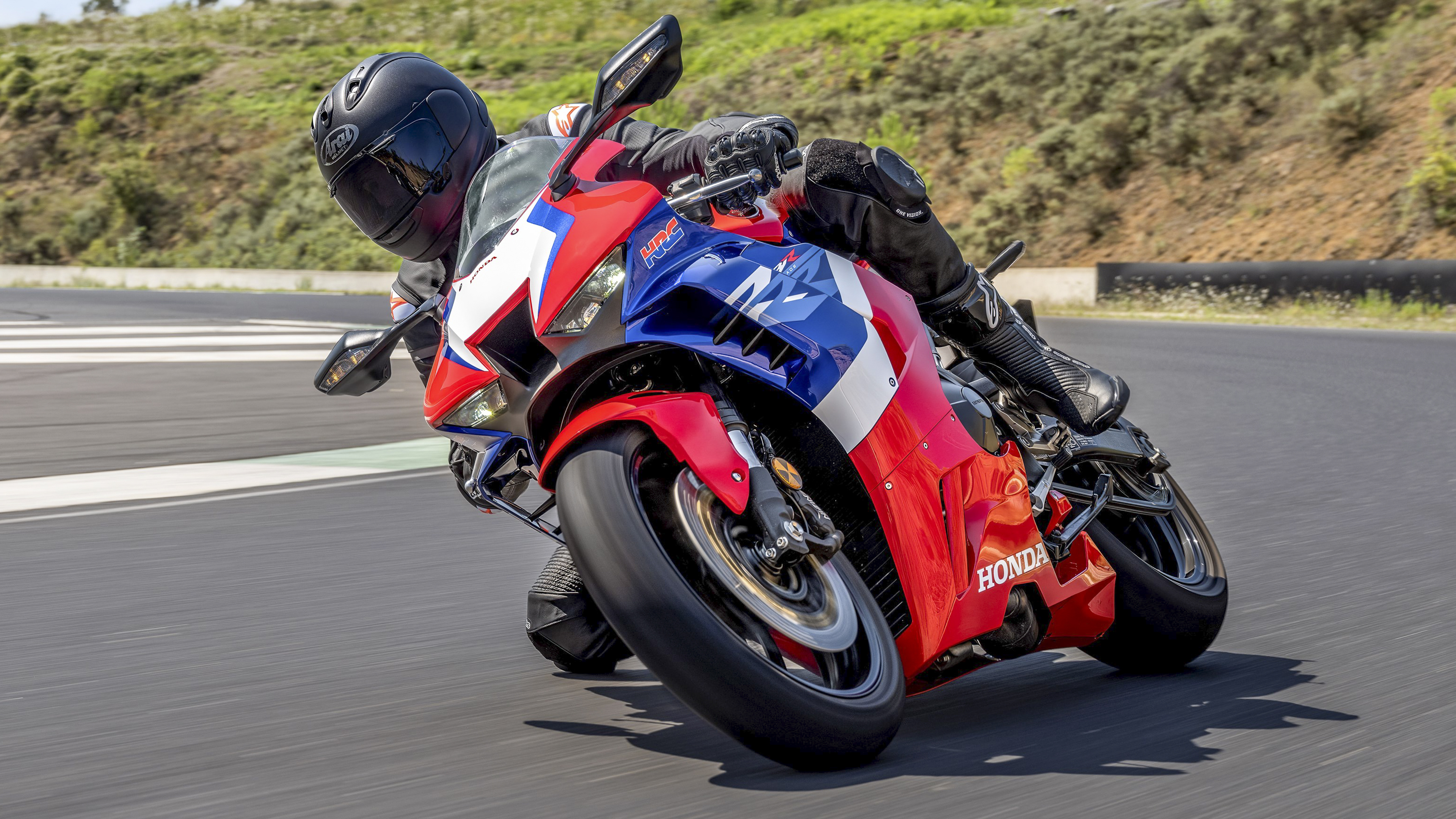 CBR1000RR-R Fireblade, Honda CBR1000RR Wallpaper, 3840x2160 4K Desktop