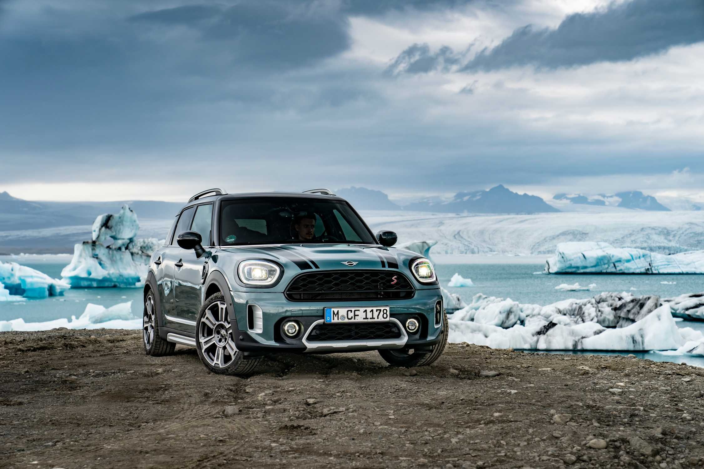 MINI Countryman, Adventure trip, Mini Cooper S, Iceland's Ringstrae, 2250x1500 HD Desktop