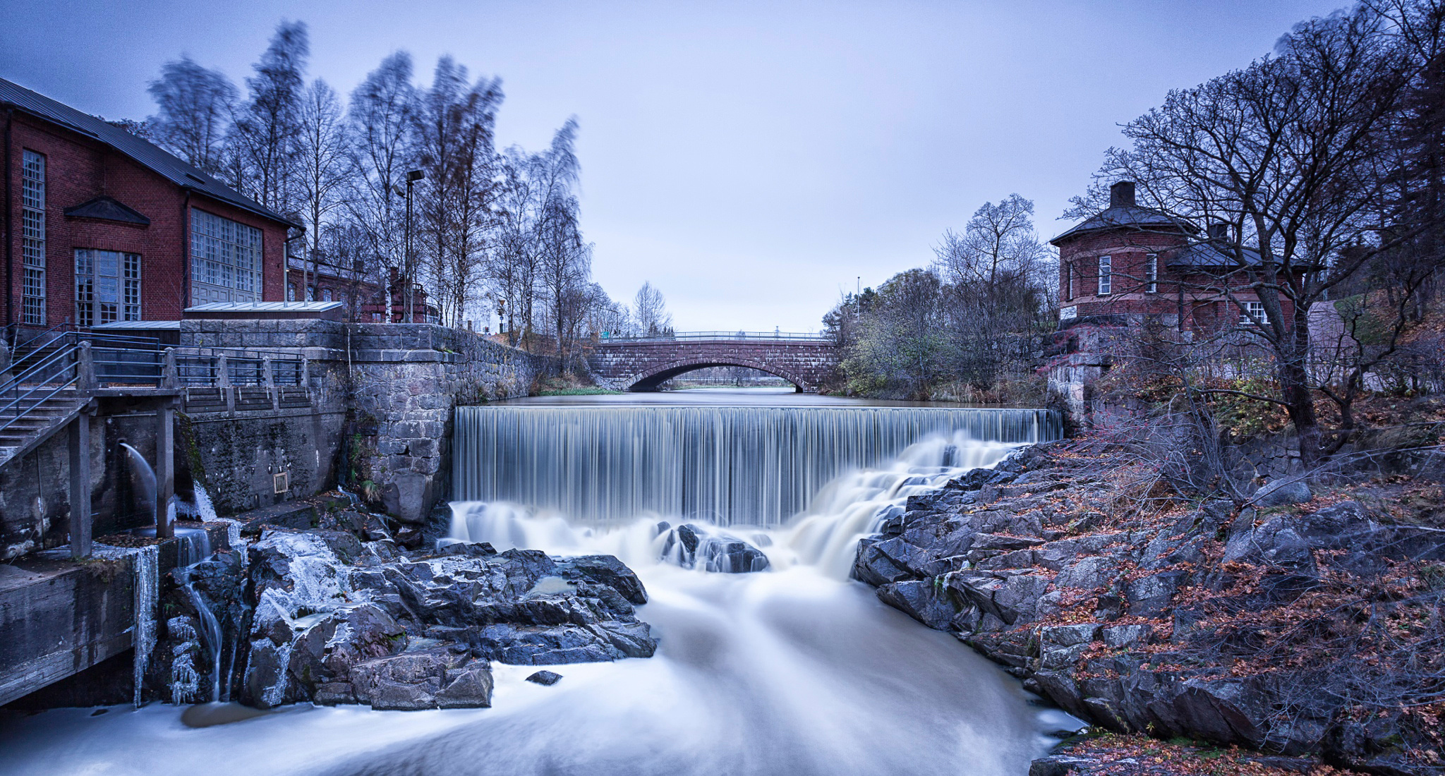 Finland travels, Helsinki city, Vanhankaupunginlahti park, Riverside charm, 2050x1100 HD Desktop