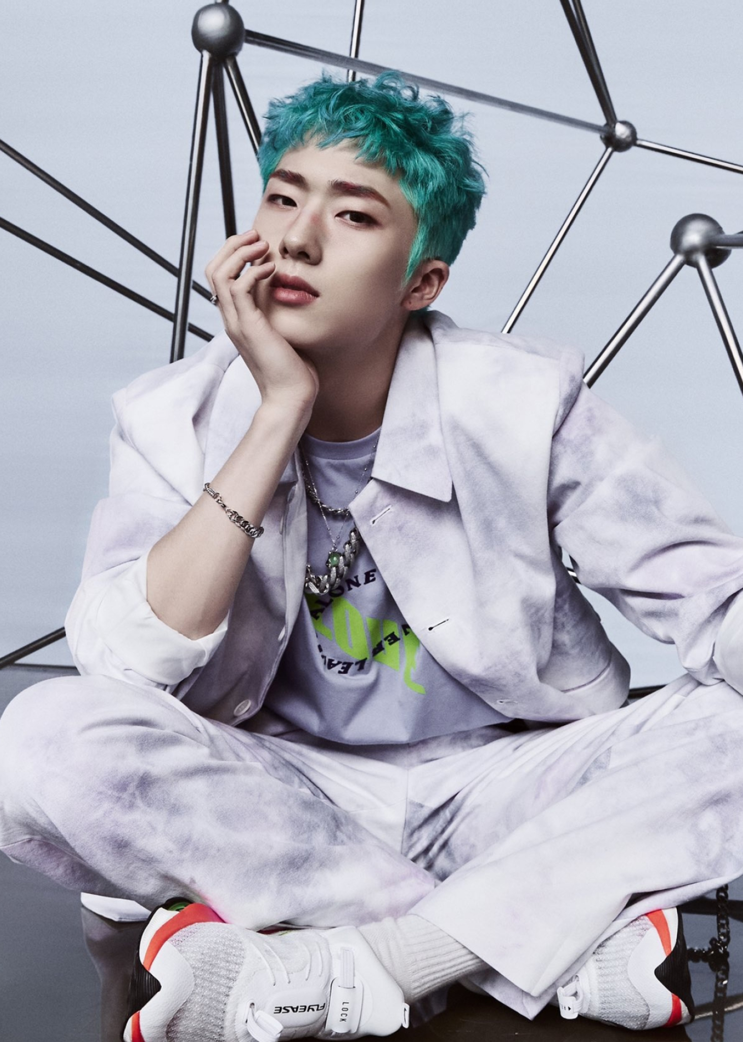 Jiung, English version single, Captivating visuals, 1470x2050 HD Phone