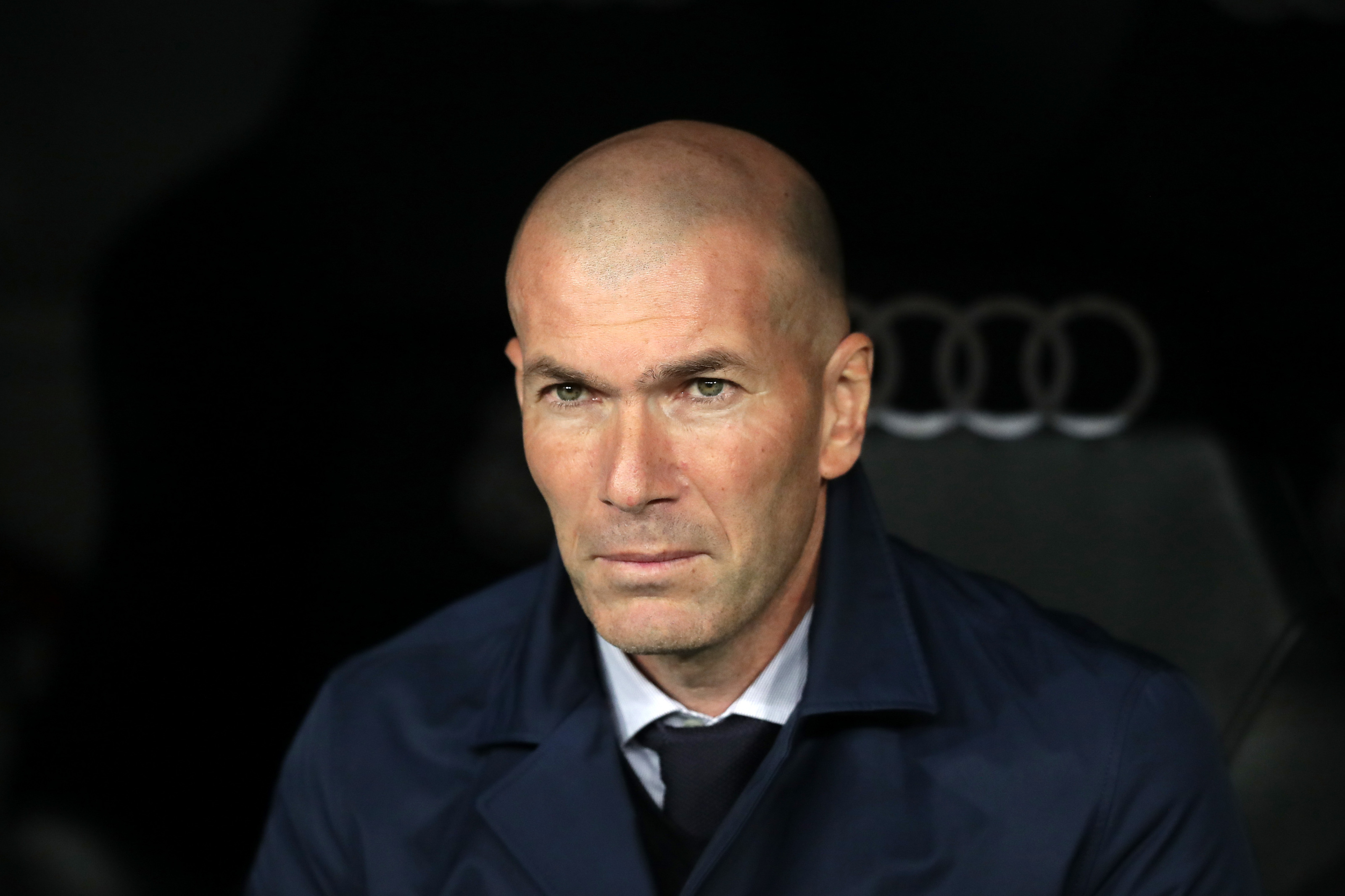 Zinedine Zidane, Navy blue overcoat, Football manager dugout, HD Desktop wallpaper