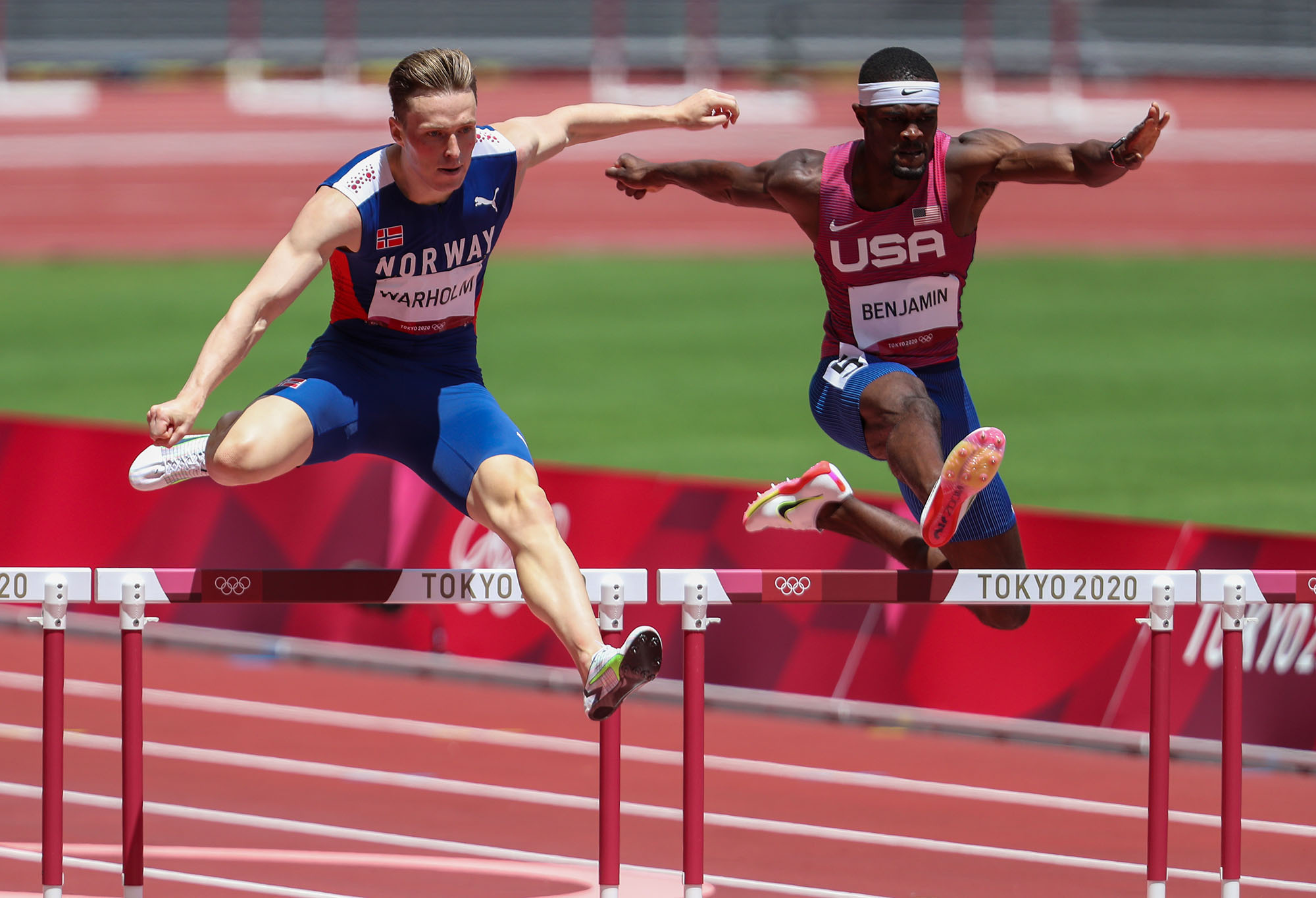 Norwegian Karsten Warholm, Hurdles world record, 2000x1370 HD Desktop