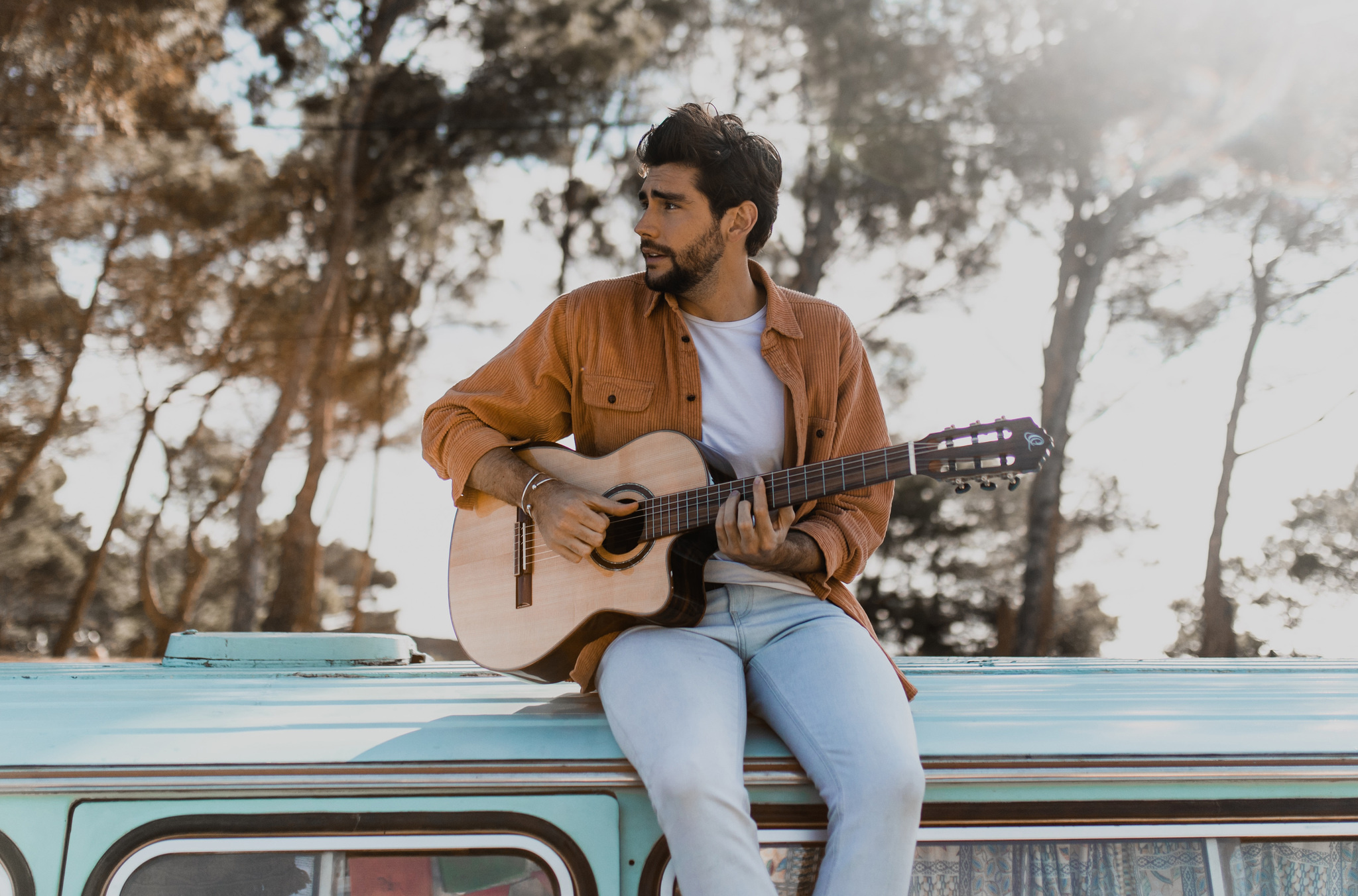 Alvaro Soler live performance, Acoustic guitar, Sofia YouTube channel, Musical collaboration, 2050x1360 HD Desktop