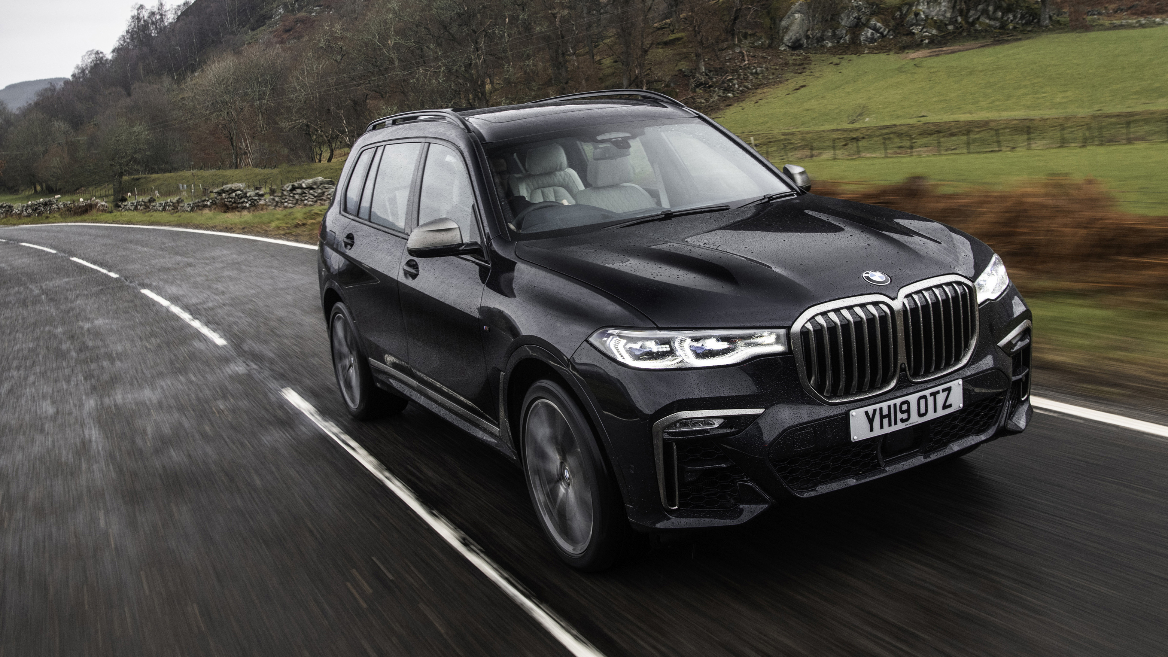 BMW X7, XDrive30d M Sport variant, UK spec, Ultimate luxury, 3840x2160 4K Desktop