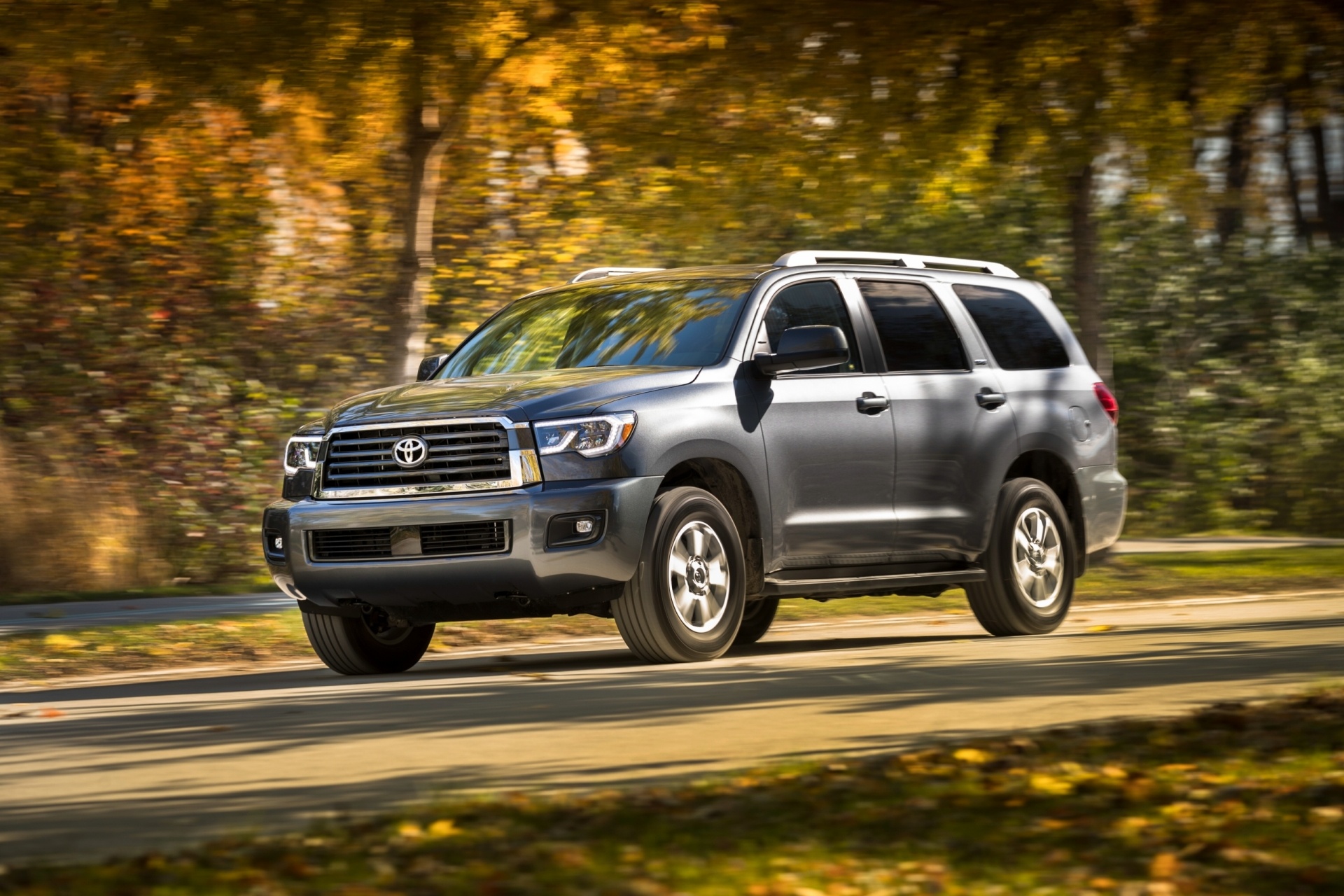 Toyota Sequoia, Rugged Sequoia, Toyota reliability, Spacious SUV, 1920x1280 HD Desktop