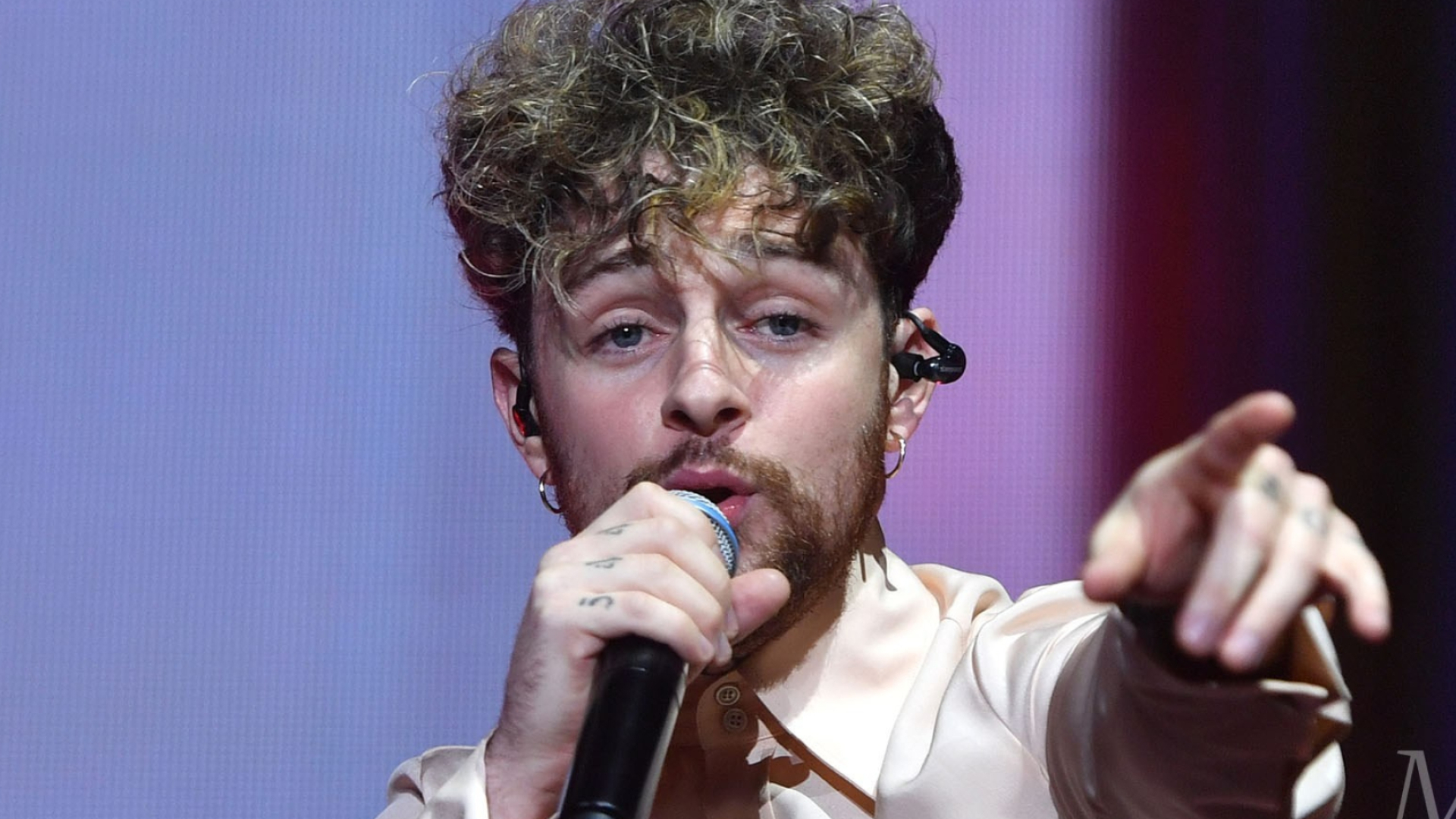 Tom Grennan, Curly hair, Low fade, Man for himself, 1920x1080 Full HD Desktop