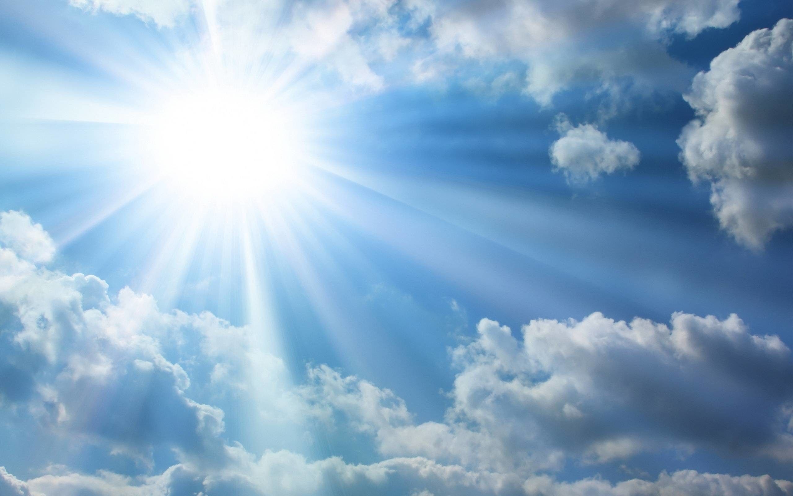 Bright radiating sun, Crepuscular sunbeams, White cumulus clouds, HD Desktop wallpaper