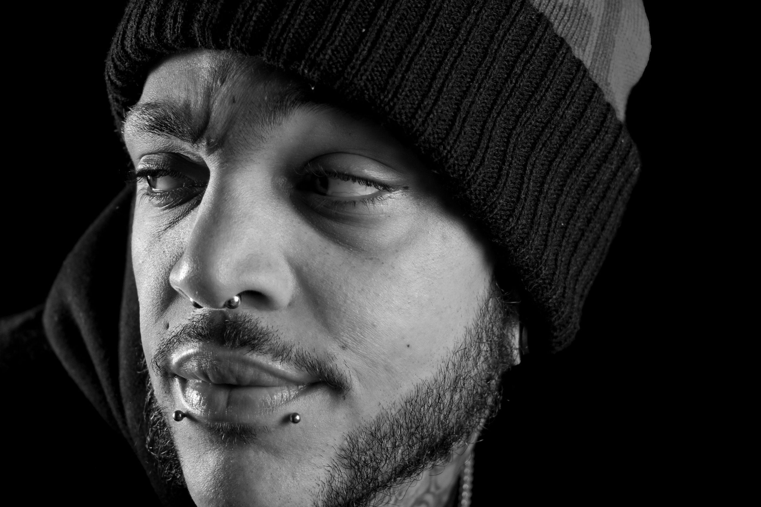 Rhythmic beats, Gym Class Heroes fame, Travis McCoy's discography, Wallpapers of Travie McCoy, 2600x1730 HD Desktop