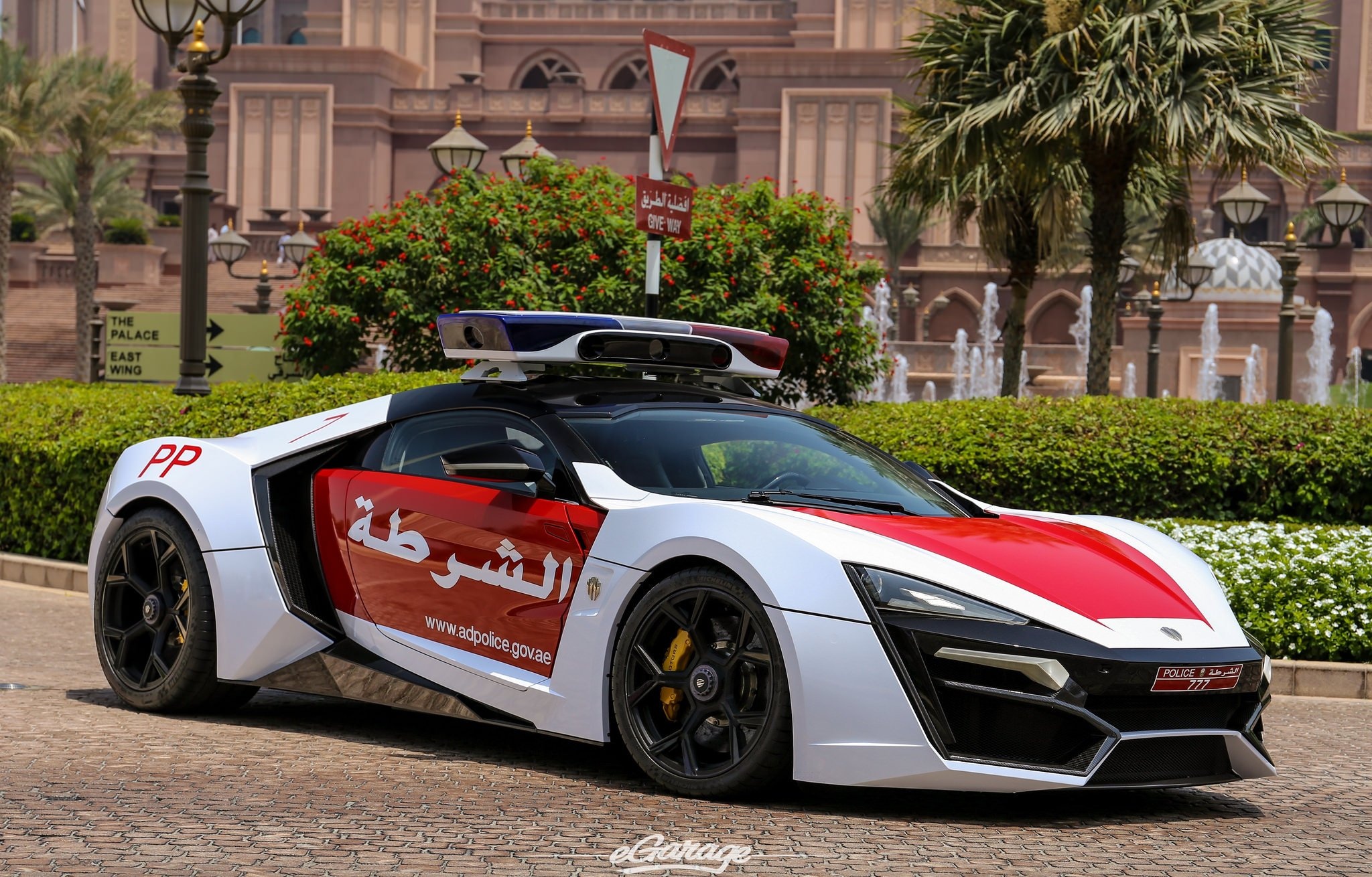 W Motors Lykan HyperSport, Abu Dhabi Police livery, Emirates Palace Abu Dhabi, HD Desktop wallpaper