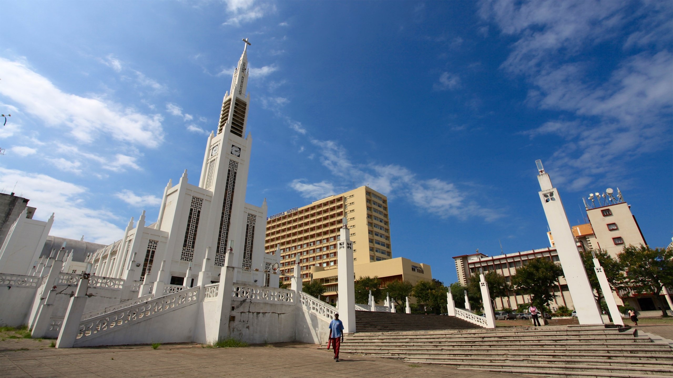 Maputo, Best of tourism, Explore Maputo, Travelers' guide, 2560x1440 HD Desktop