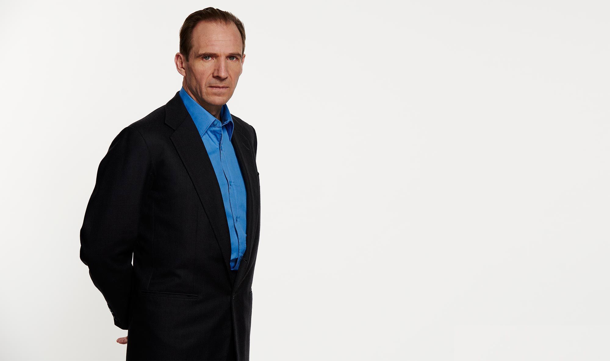 Ralph Fiennes, Computer image, Actor's face, Hairstyle, 2000x1190 HD Desktop